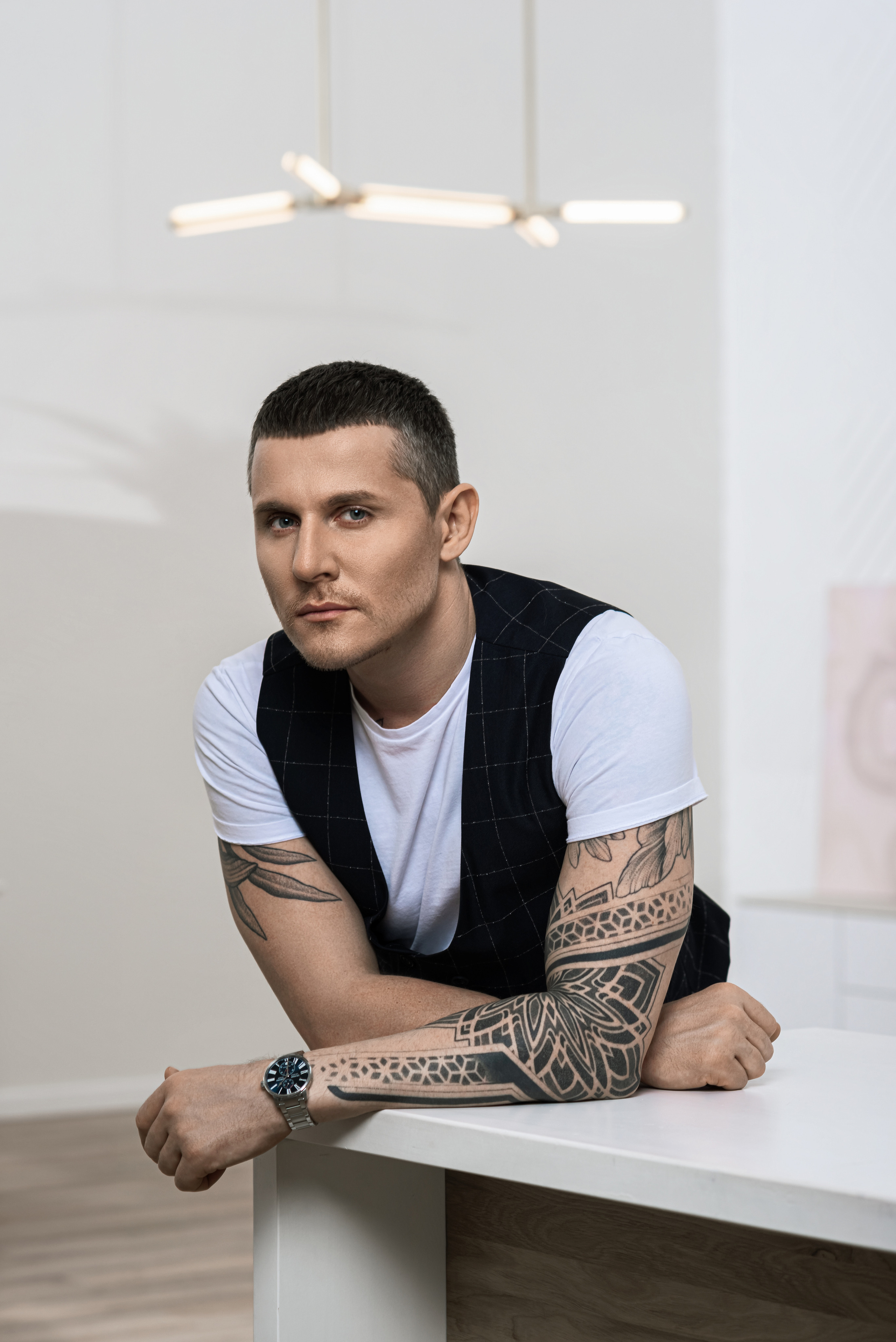 Александр артист