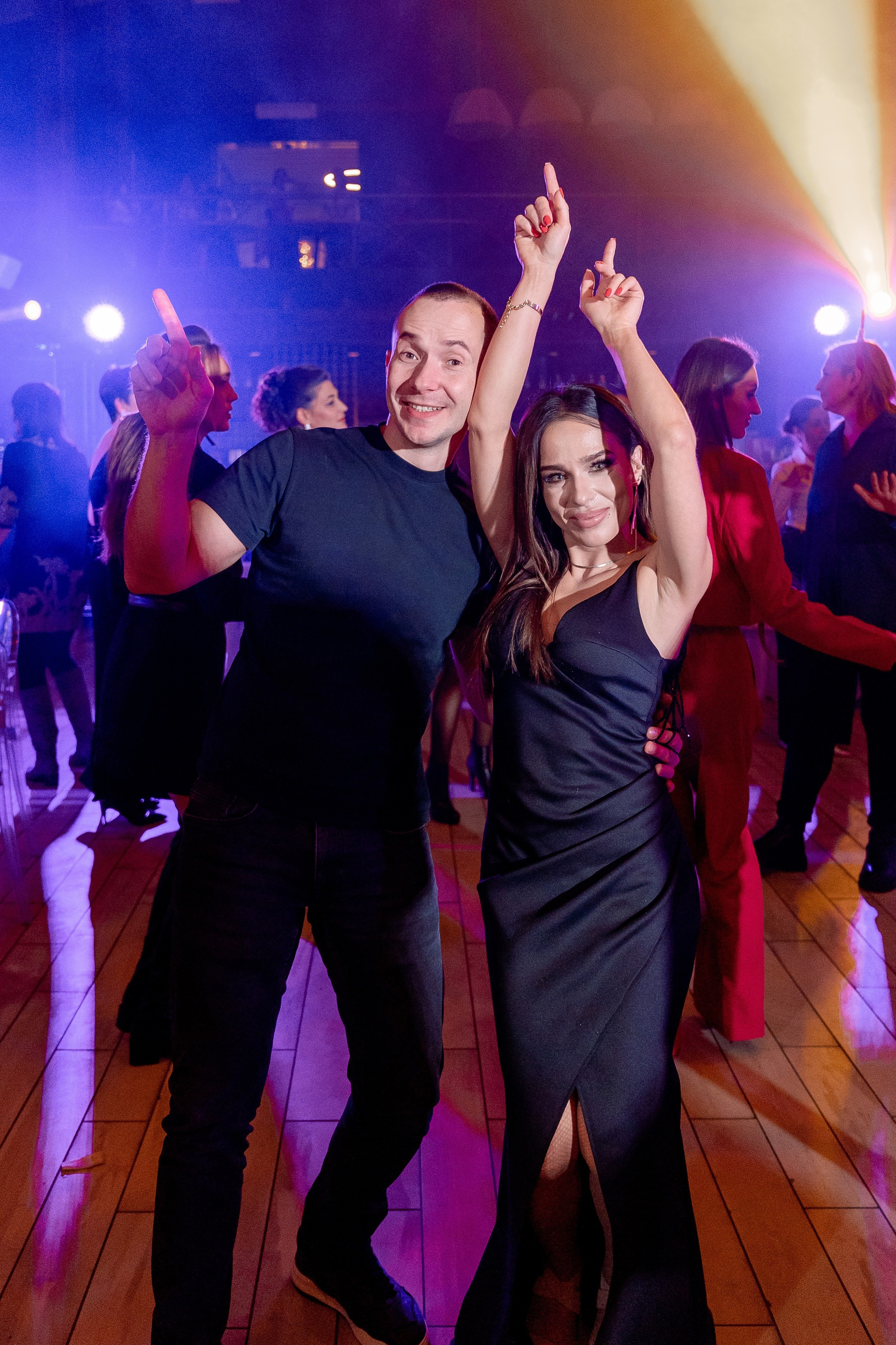 • корпоратив «АВЕНЮ». Фотограф, индивидуальные женские, мужские фотосессии в Ростове-на-Дону