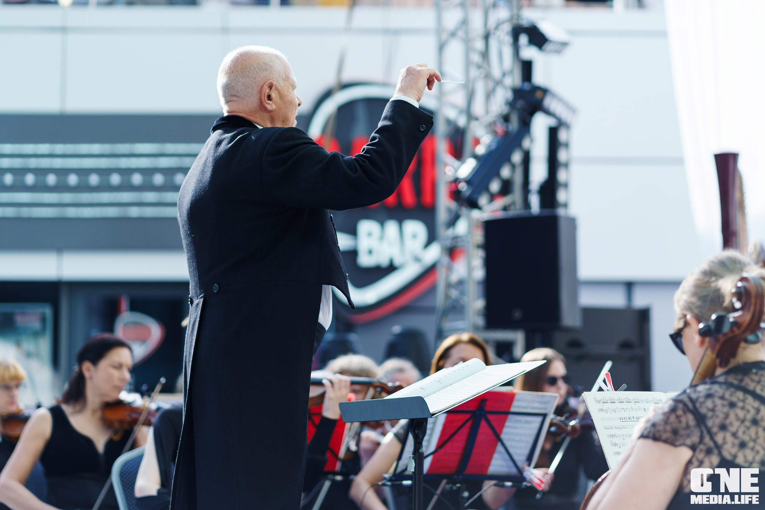 Фоторепортаж с фестиваля «Симфония ветра» в Янтарь Холле. One Media Life: фоторепортажи, фотоотчеты с мероприятий и заведений