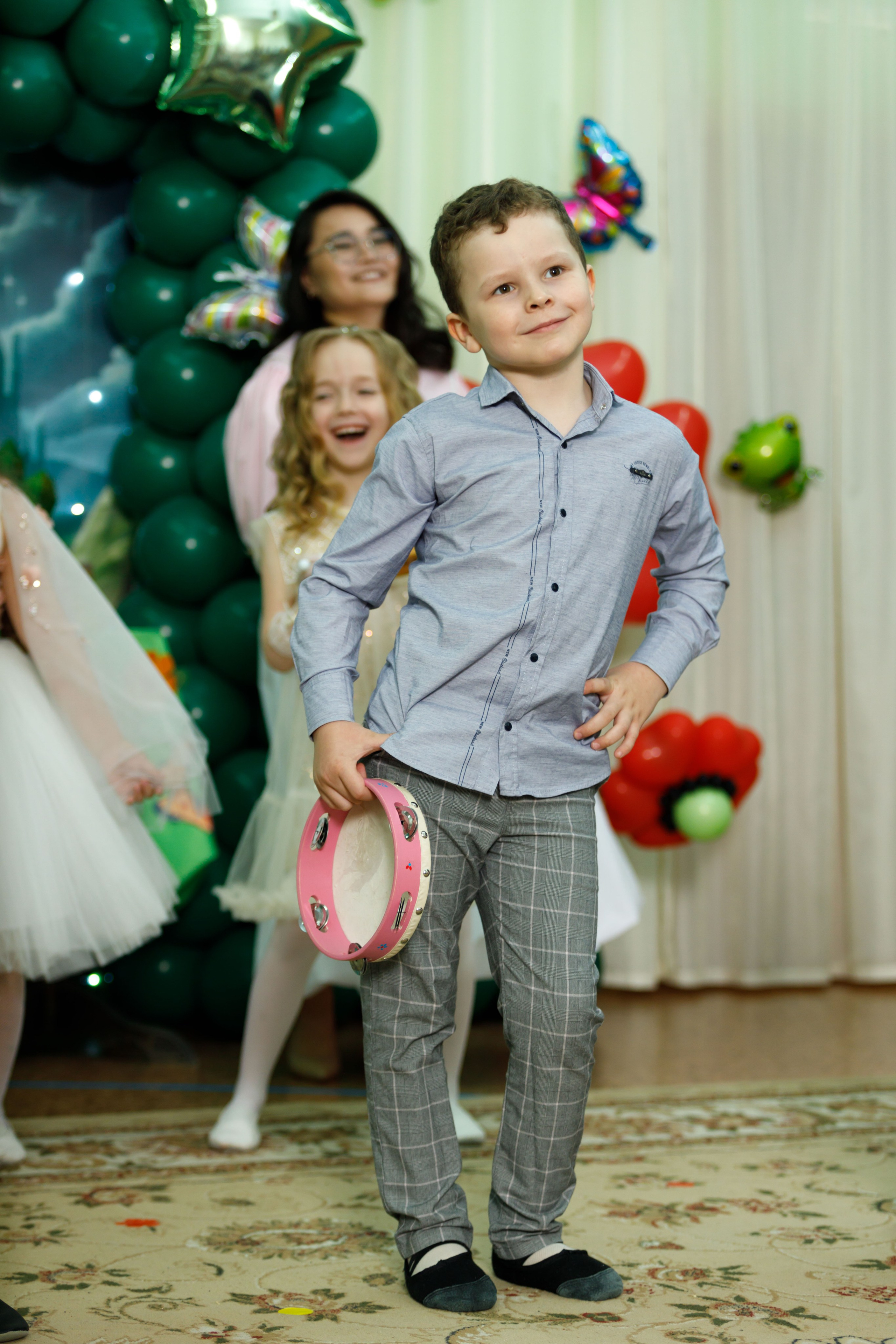 341 детский сад 7 группа. Фотограф Анна Телекаева, выпускные альбомы, семейные и репортажные съемки в Омске