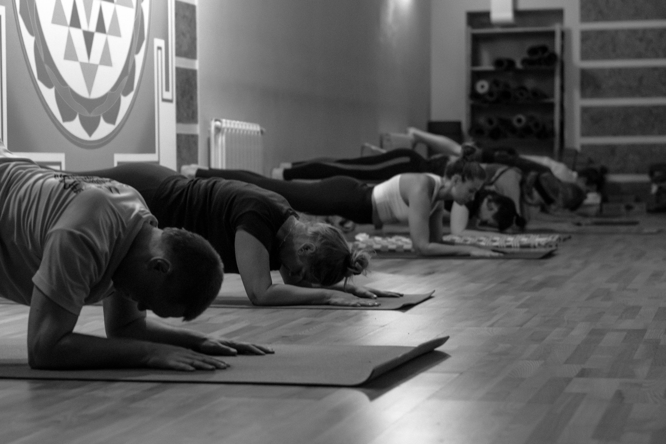 Занятие по йоге Хануман Центр Йоги. Екатерина Бикбаева фотограф, видеограф, медиа-продюсер