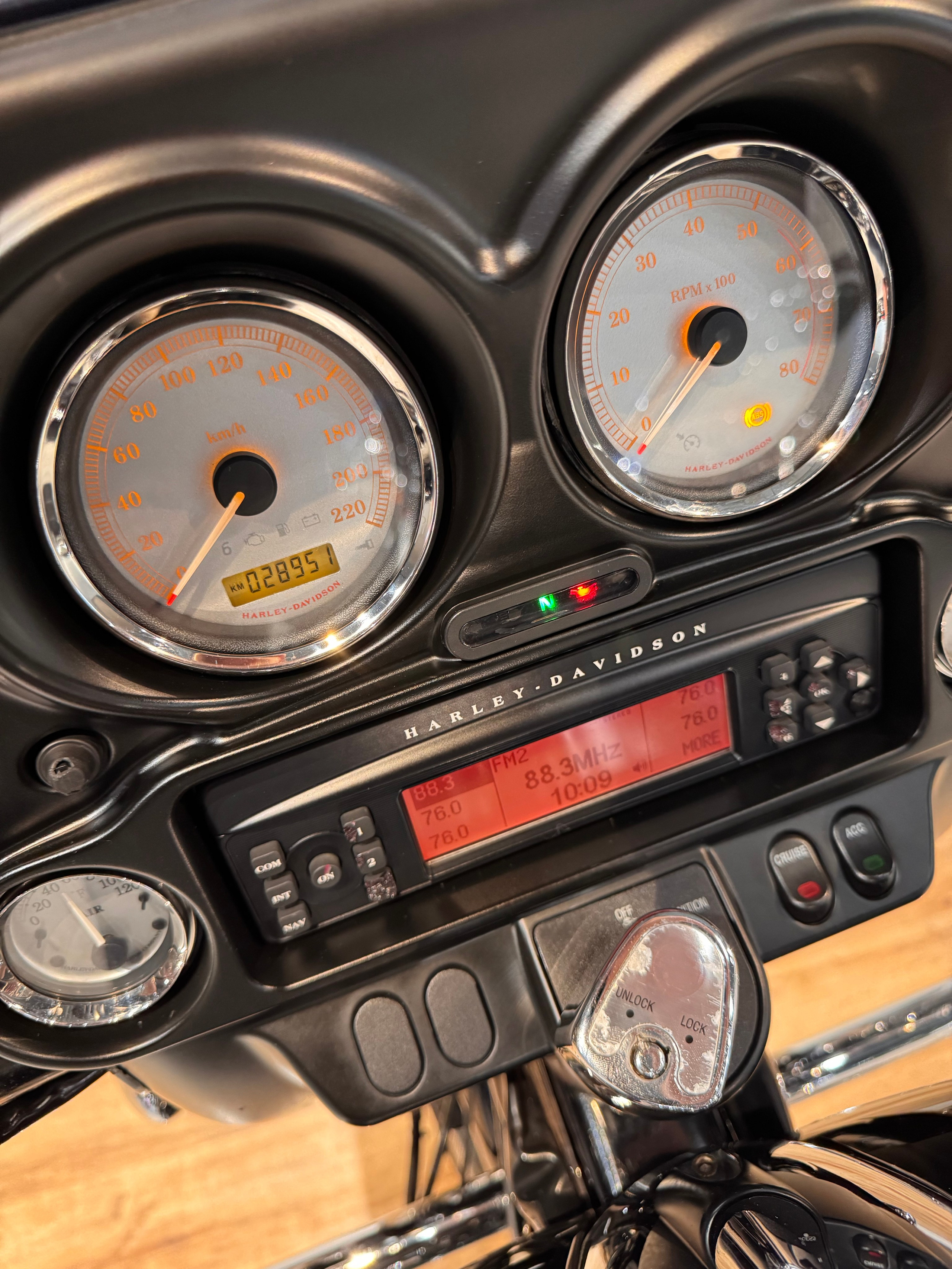 Harley Davidson 2010 Street Glide ABS — купить мотоцикл. Hello Davidson, Москва. Только хорошие мотоциклы…