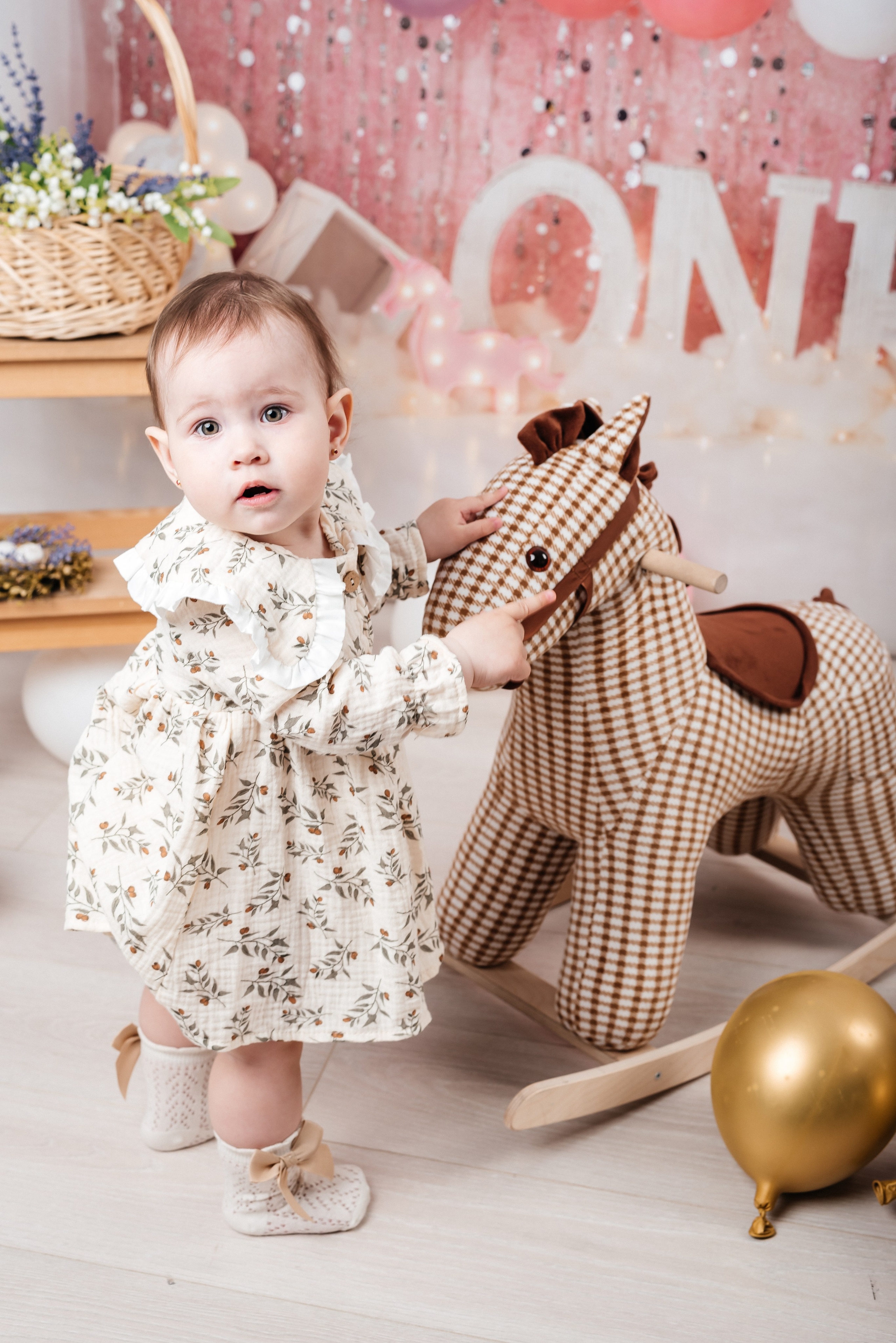 Розовые шарики. Фотограф Лилия Арсланова Уфа Стерлитамак. Свадебные и семейные фотосесссии