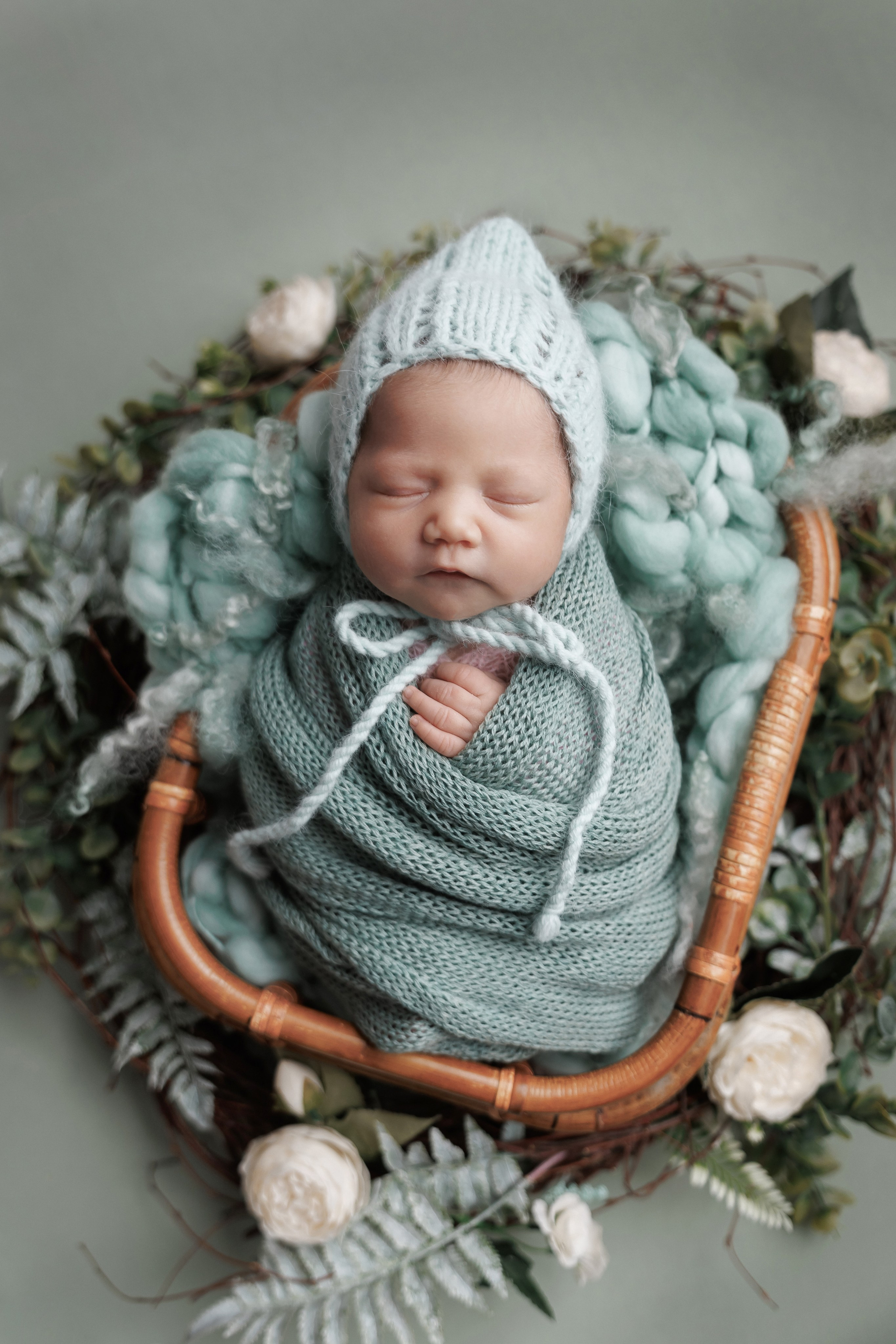 Девочки (Классика Newborn). Детский, семейный и фотограф новорождённых в Ярославле Анна Салова