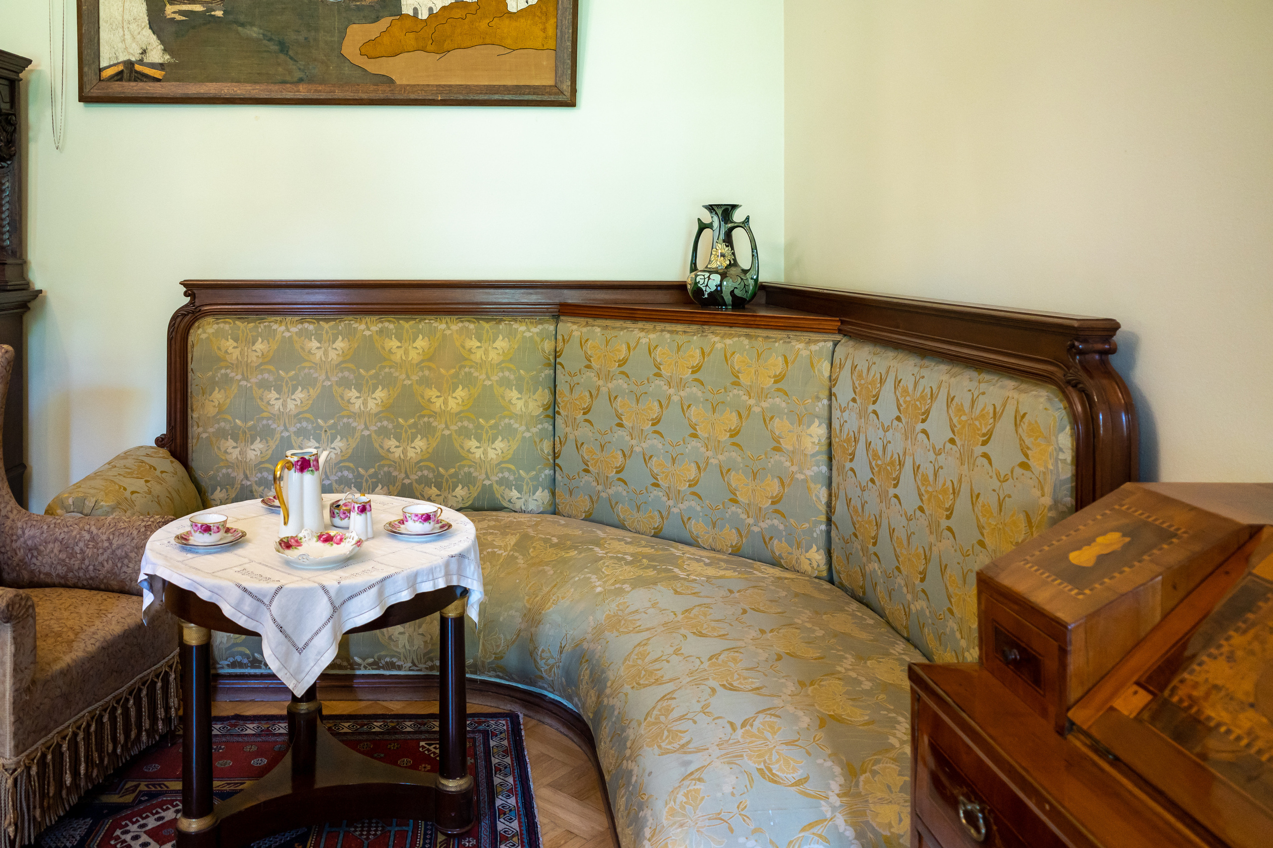 Интерьеры усадьбы Горки Ленинские