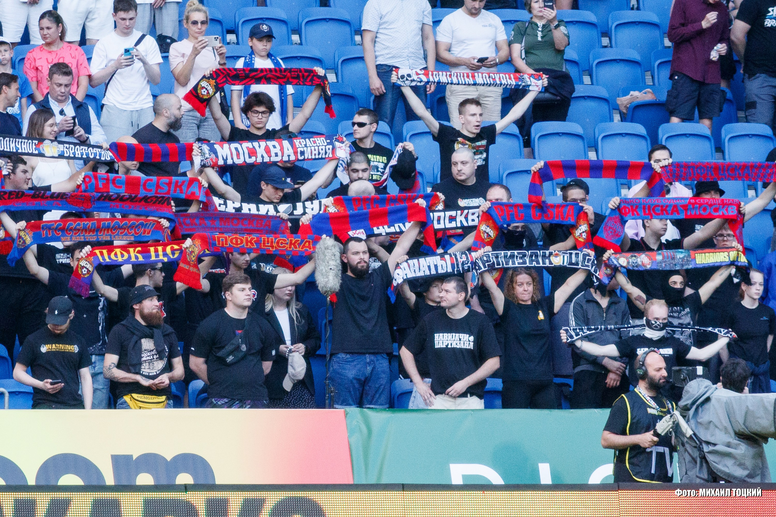 Фоторепортаж. ФК Динамо — ФК Партизан. Михаил Тоцкий портретный и репортажный фотограф в Москве