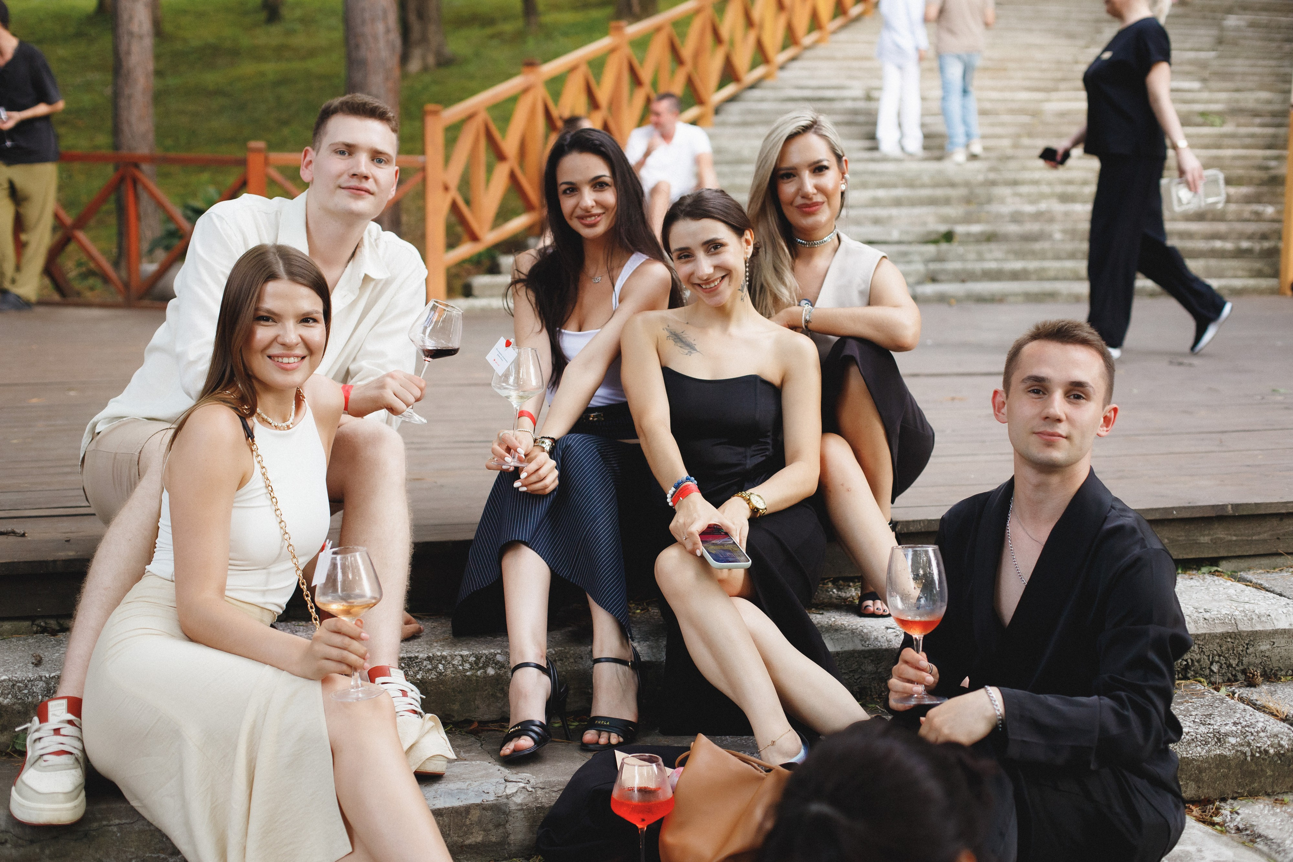 ФЕСТИВАЛЬ РОССИЙСКОГО ВИНА. СВОИ. ФОТООТЧЕТЫ-СОБЫТИЯ-МЕСТА