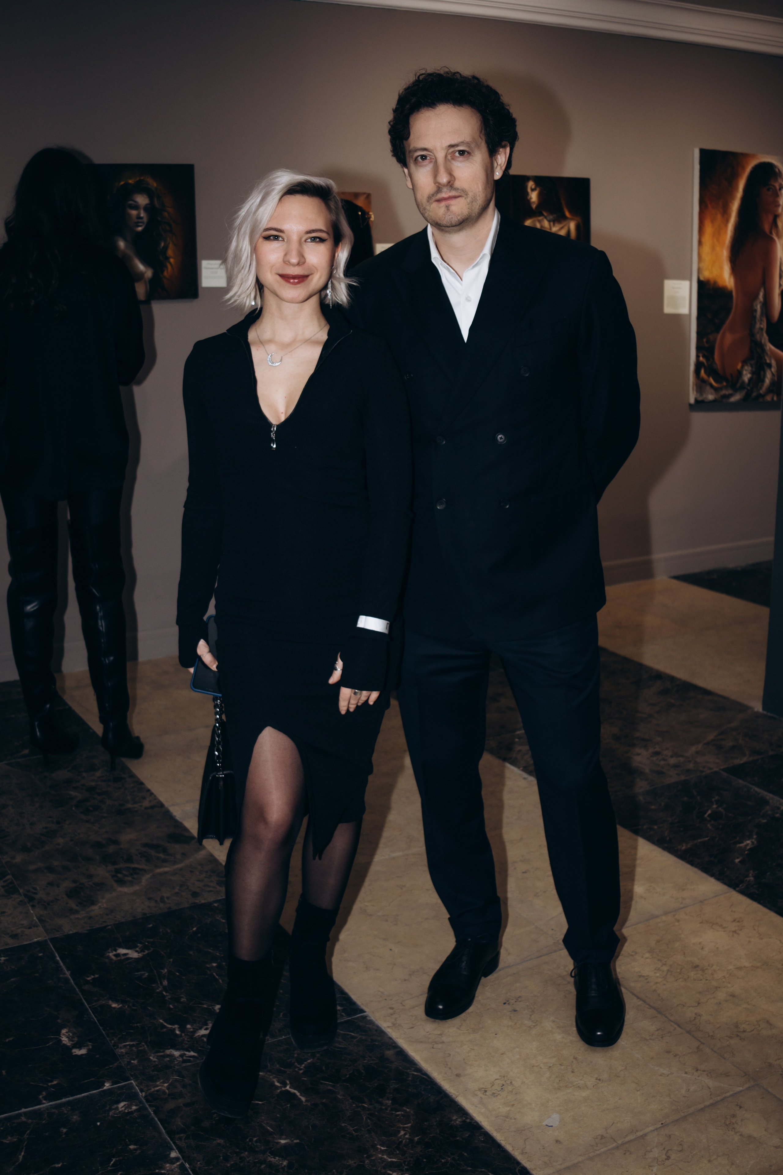 репортажная фотосъемка выставки художницы дарьи санатиной в москве