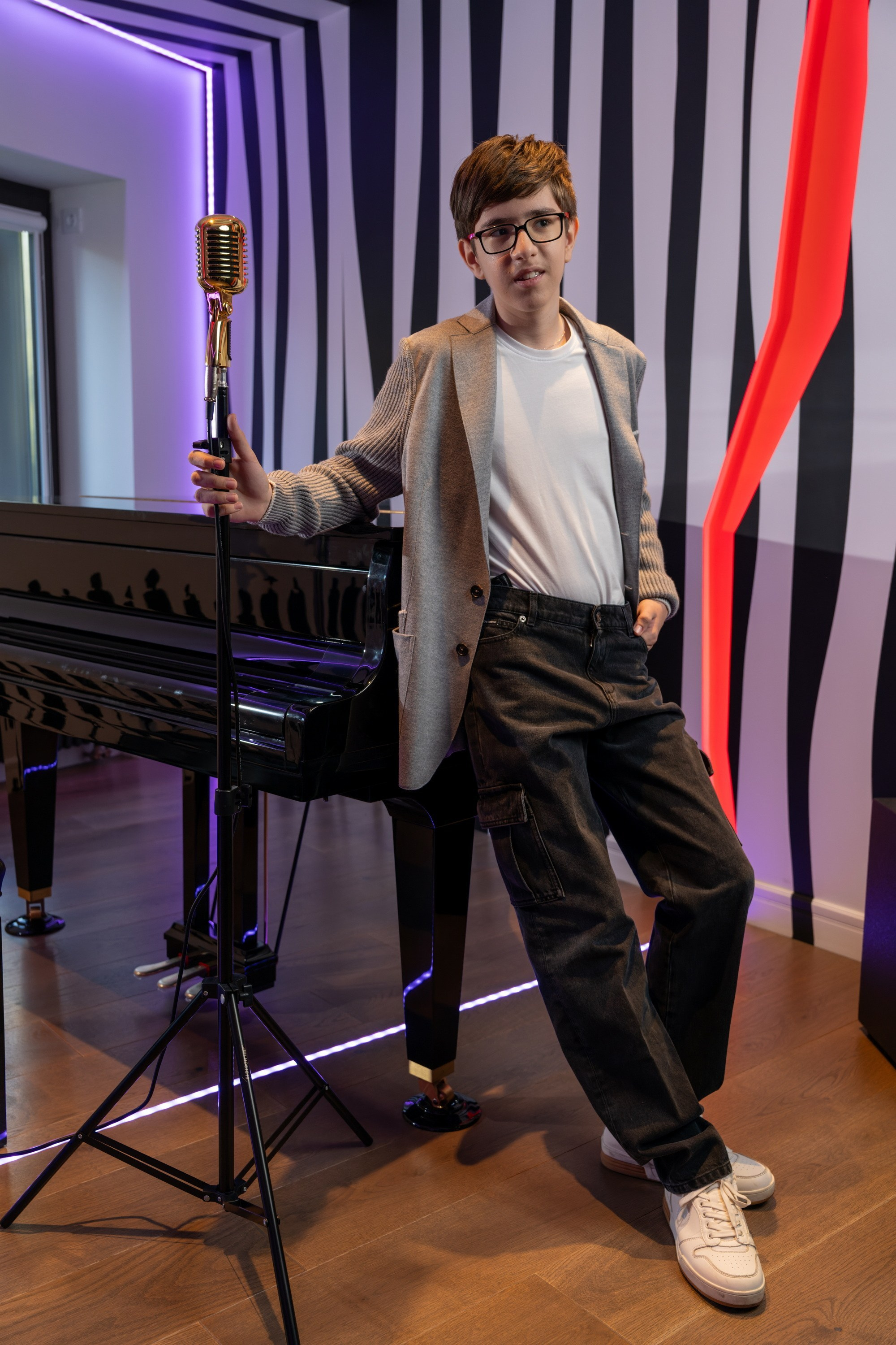 Фотограф на прогулочную фотосессии, фотосъёмка в парке, фотосессии в цветущем саду, студийные фотосессии. «Студия DRONAVT`s» — видеосъёмка и фотография г. Москва