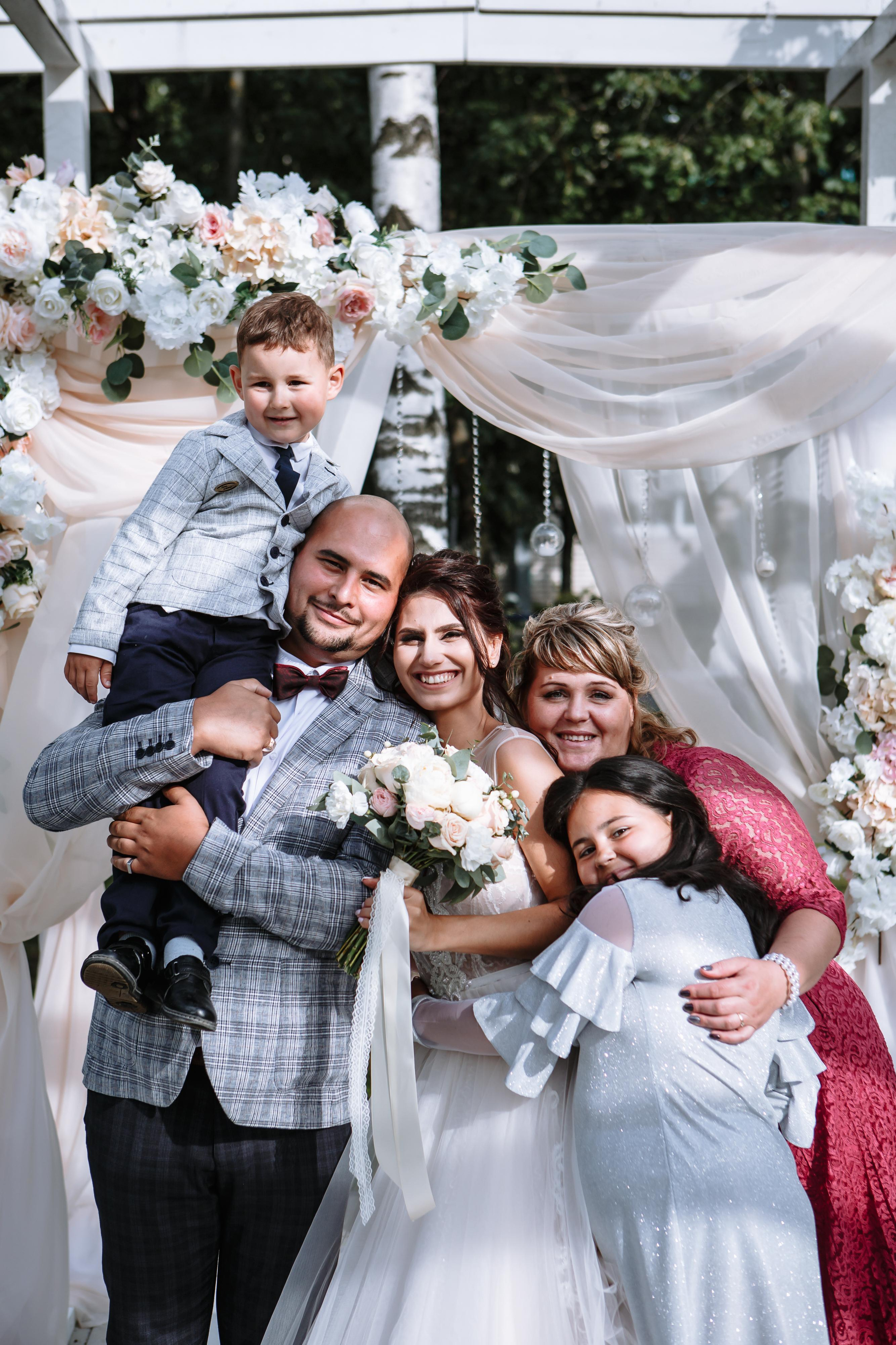 2019 | Tatiana and Yuri. Wedding, romantic photo, family holidays. Workshops