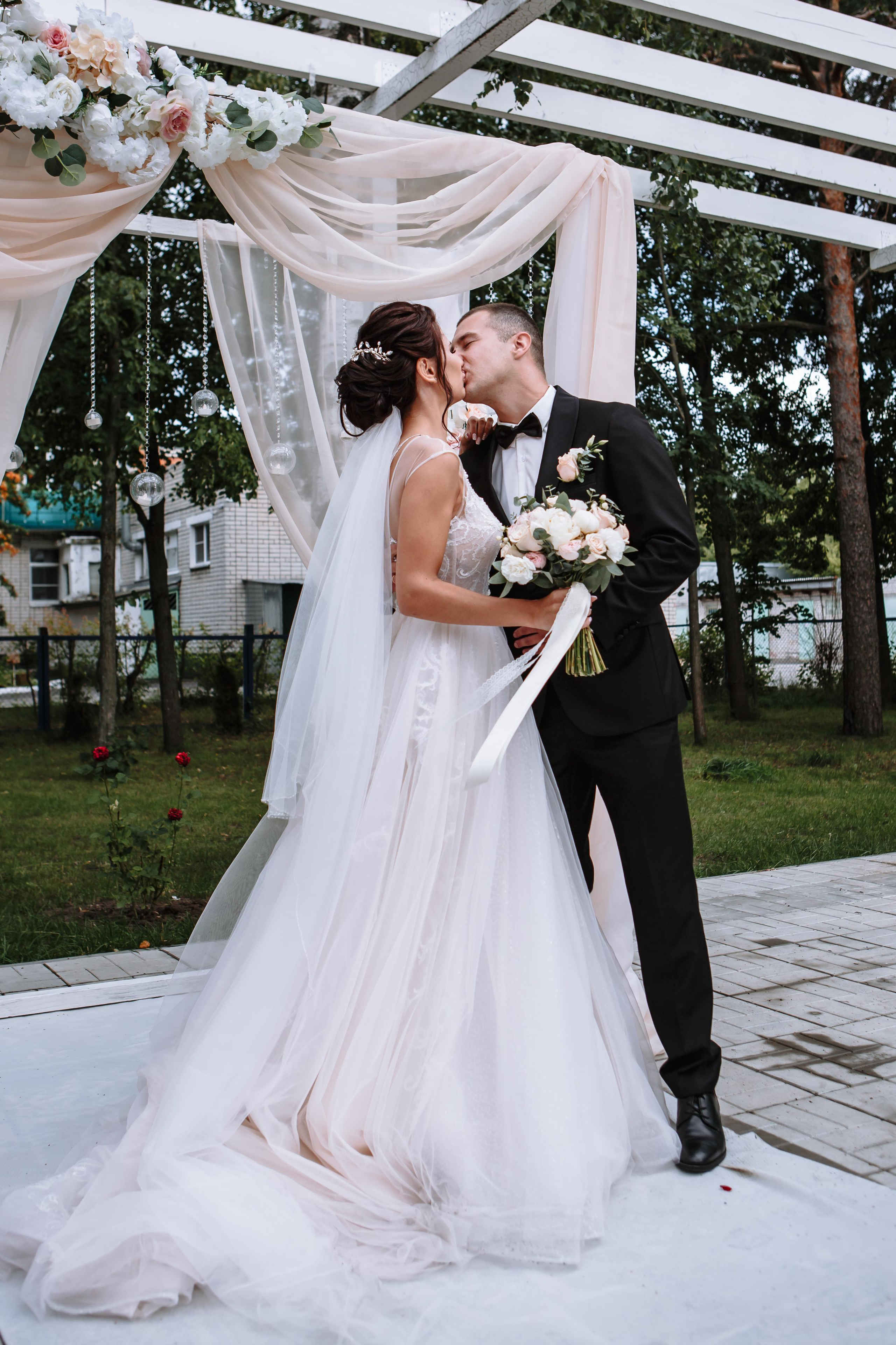 2019 | Tatiana and Yuri. Wedding, romantic photo, family holidays. Workshops