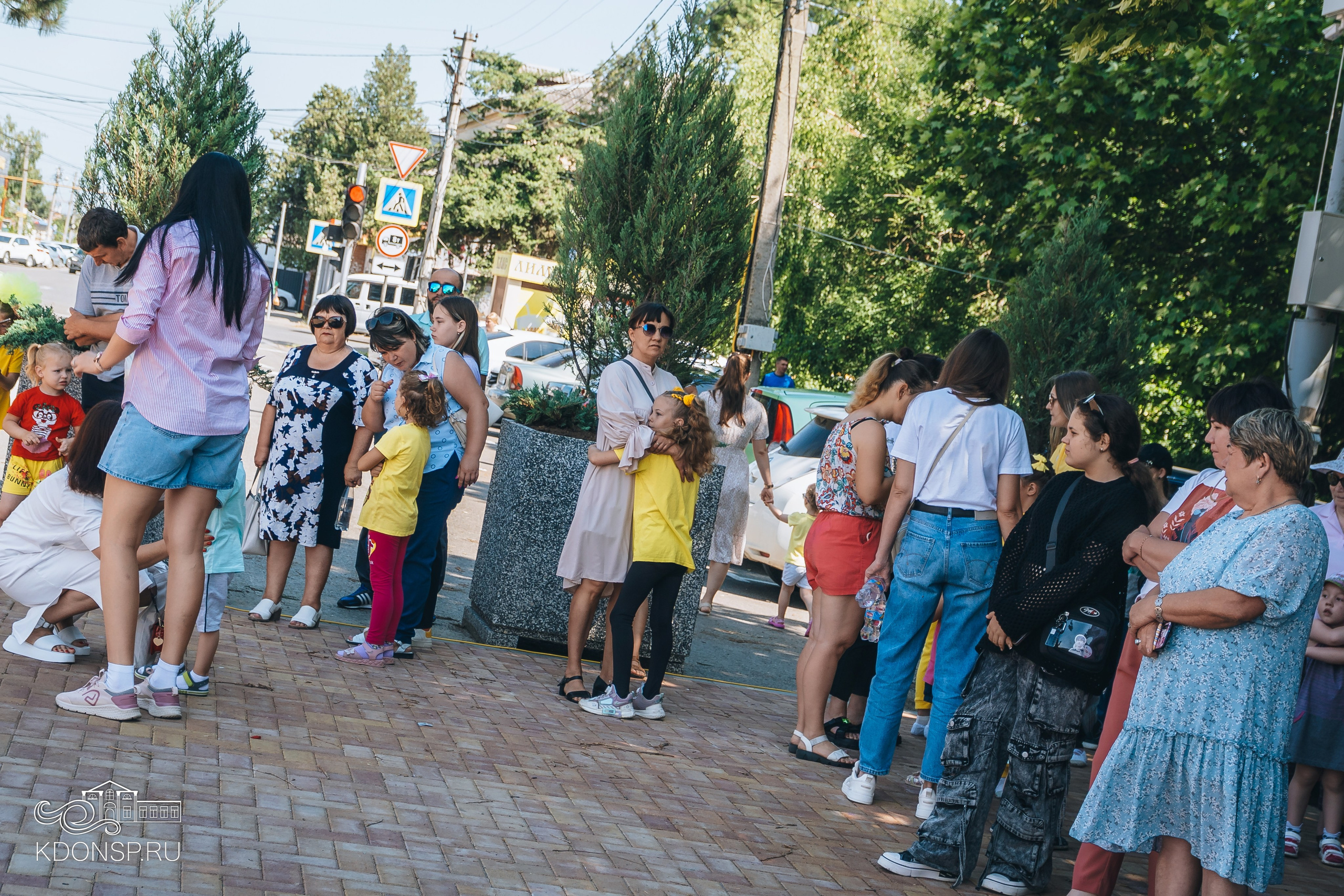 Должны смеяться дети. Новотитаровский Дом культуры