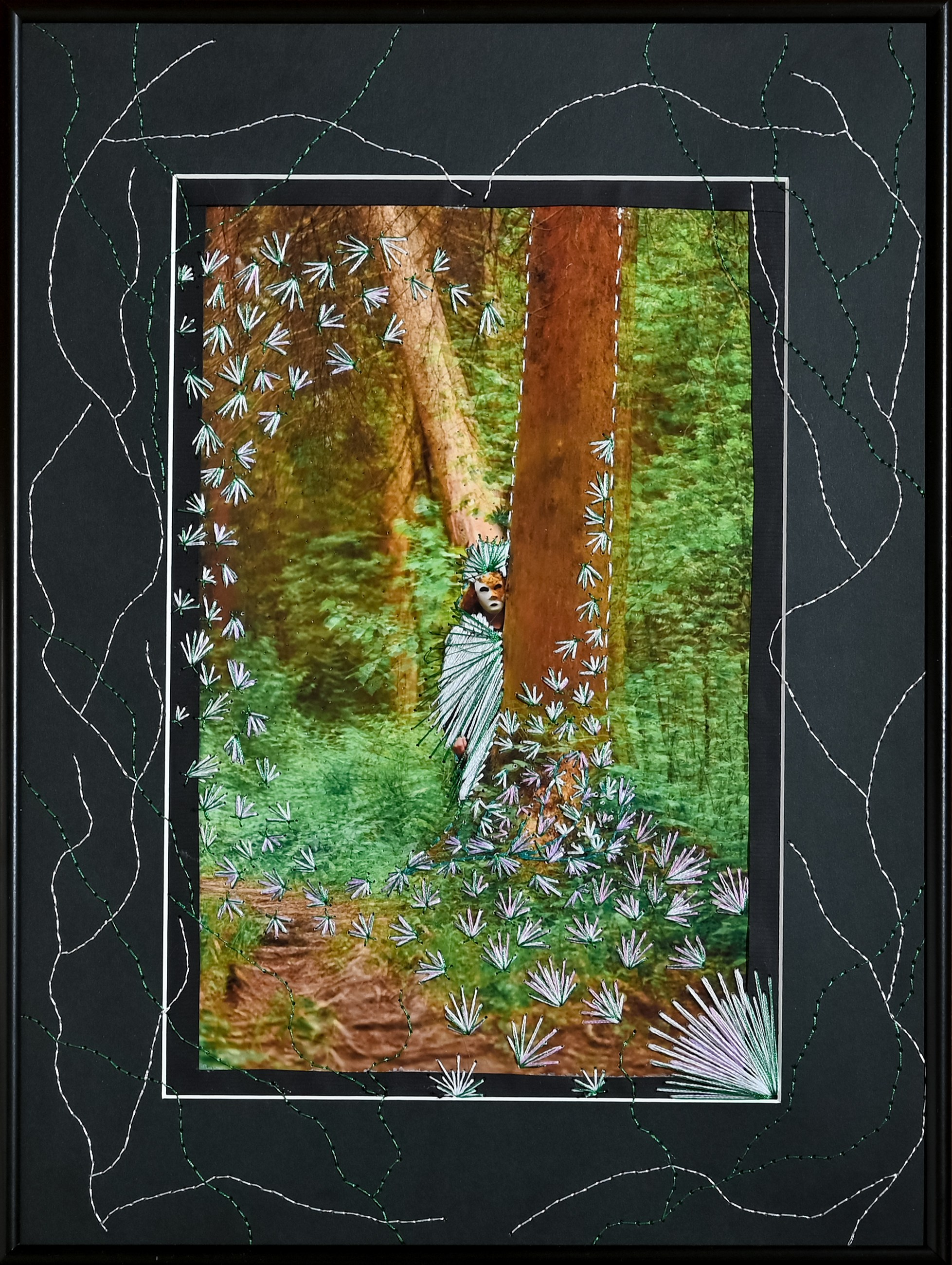 2023-2025. Дриада - связывает свою жизнь с определенным деревом. Живет и умирает вместе с ним. Размер 30 см на 40 см. Вышивка по фотографии. Цена по запросу