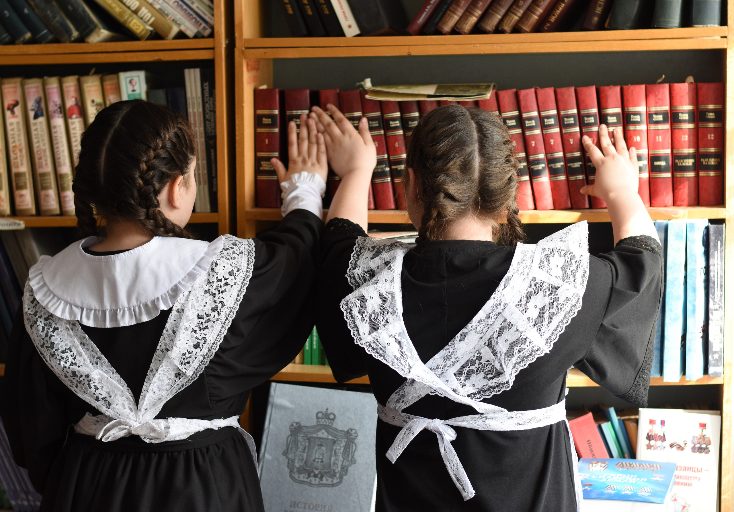 В школьной библиотеке. Детский и семейный фотограф Наталья Михалина