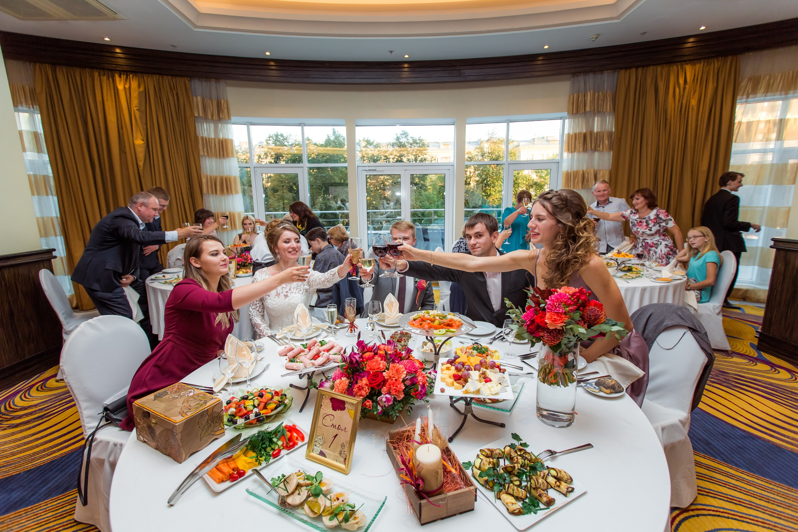 Осенняя свадьба в отеле Монарх. Праздничное агентство ПИОН