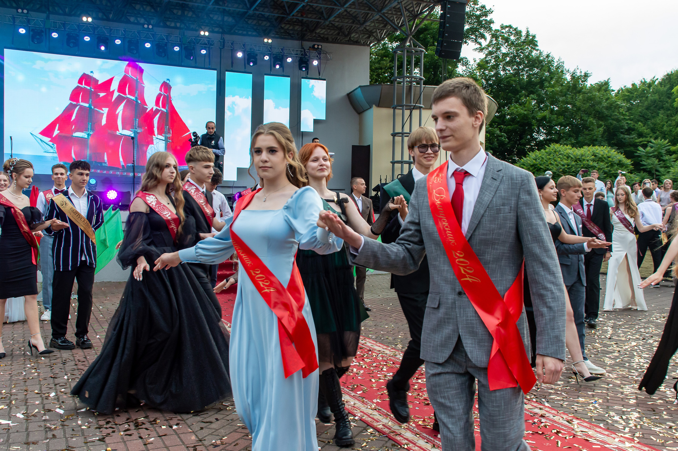 Выпускные альбомы Брест