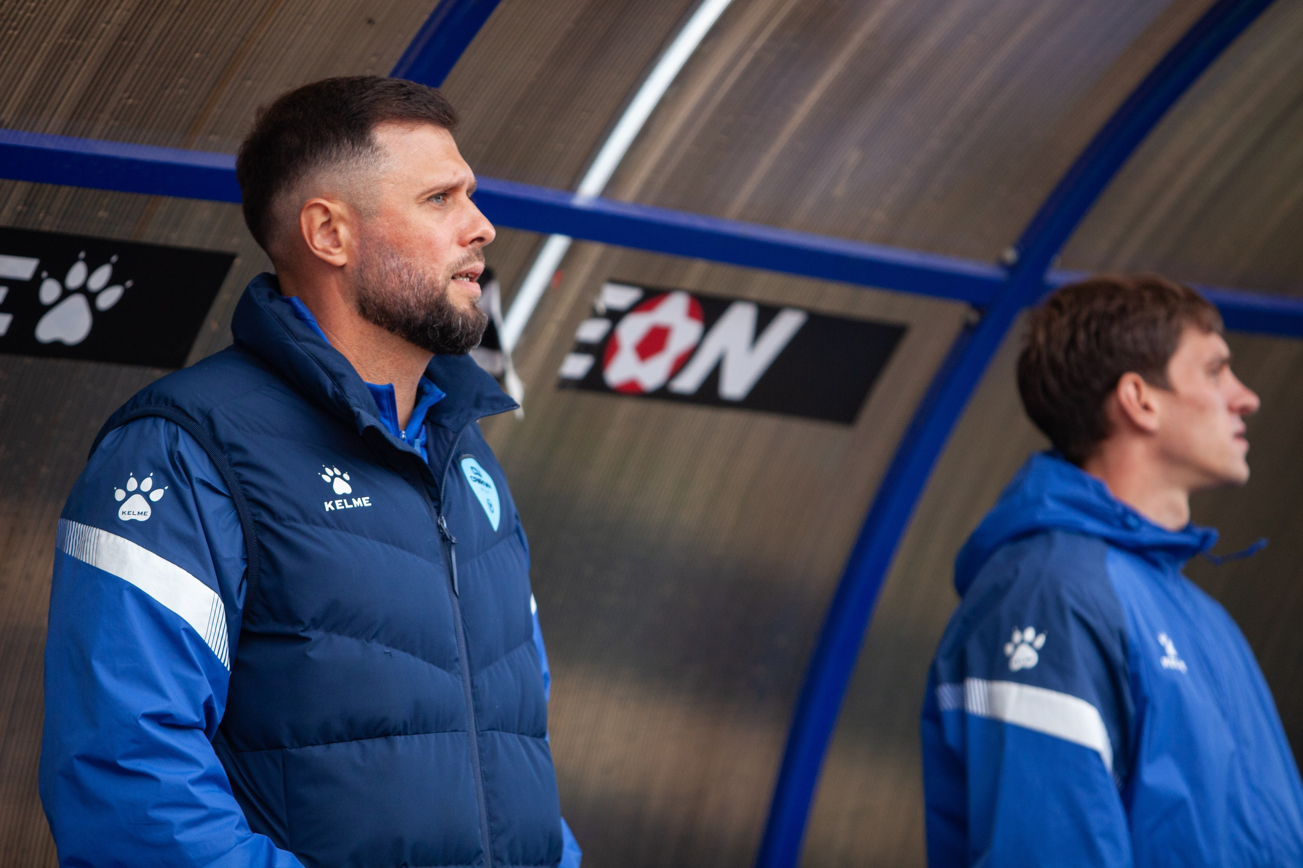 Матч юношеской футбольной лиги между командами СШ «Сахалин» и «СШОР № 1» (Комсомольск-на-Амуре). Кутузов Евгений Фотограф в Южно-Сахалинске