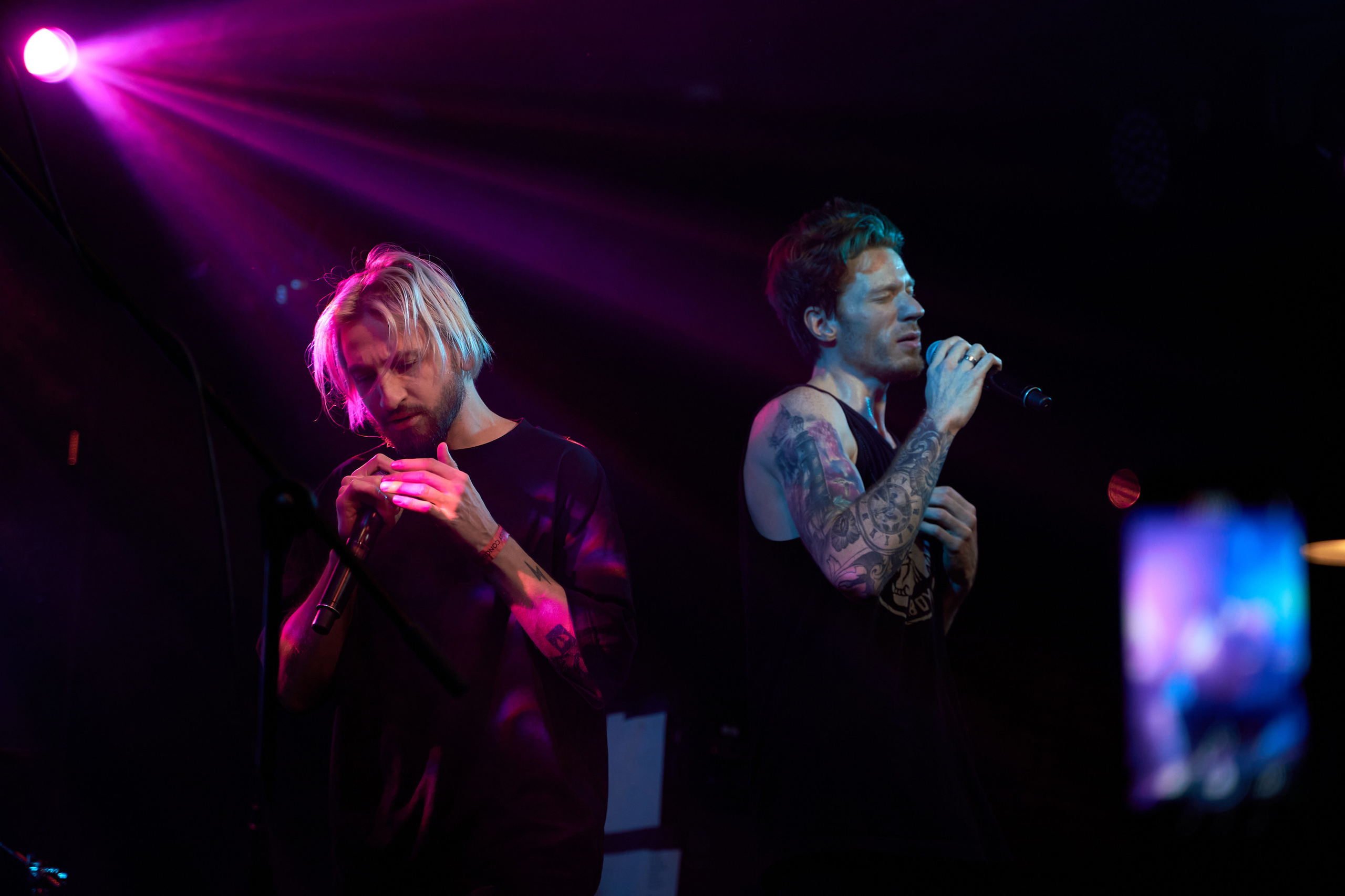 Концерт Mable's Broadway и Multiverse в клубе Pravda. Лена Монахова — портретный и концертный фотограф в Санкт-Петербурге