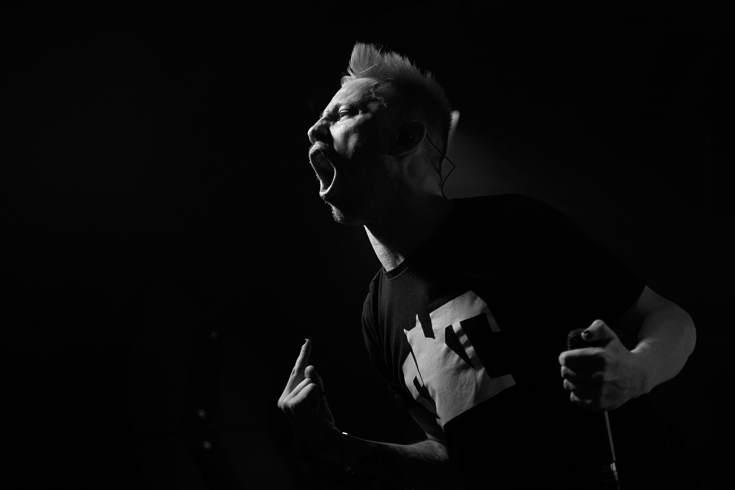 Концерт Mable's Broadway и Multiverse в клубе Pravda. Лена Монахова — портретный и концертный фотограф в Санкт-Петербурге