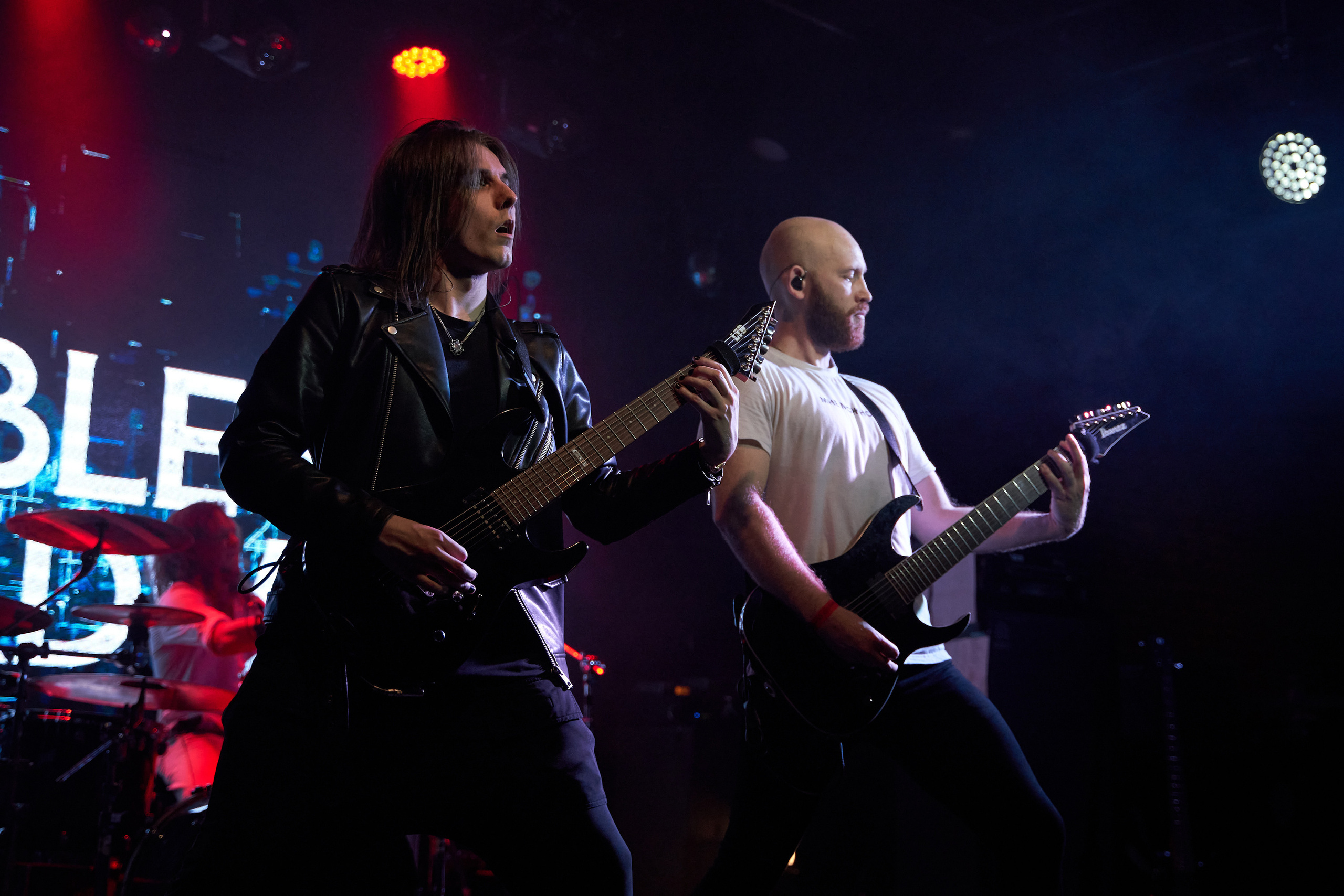 Концерт Mable's Broadway и Multiverse в клубе Pravda. Лена Монахова — портретный и концертный фотограф в Санкт-Петербурге