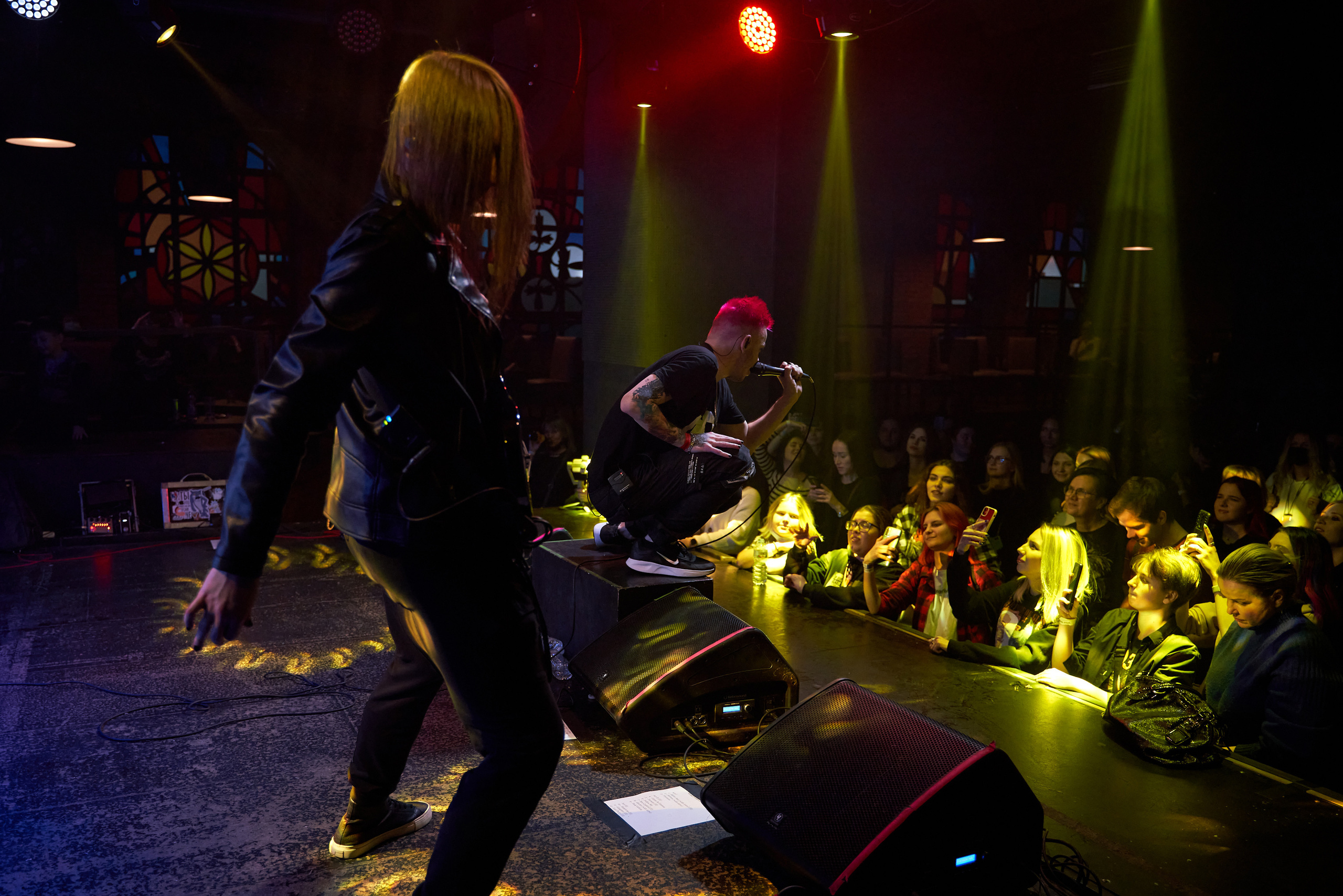 Концерт Mable's Broadway и Multiverse в клубе Pravda. Лена Монахова — портретный и концертный фотограф в Санкт-Петербурге