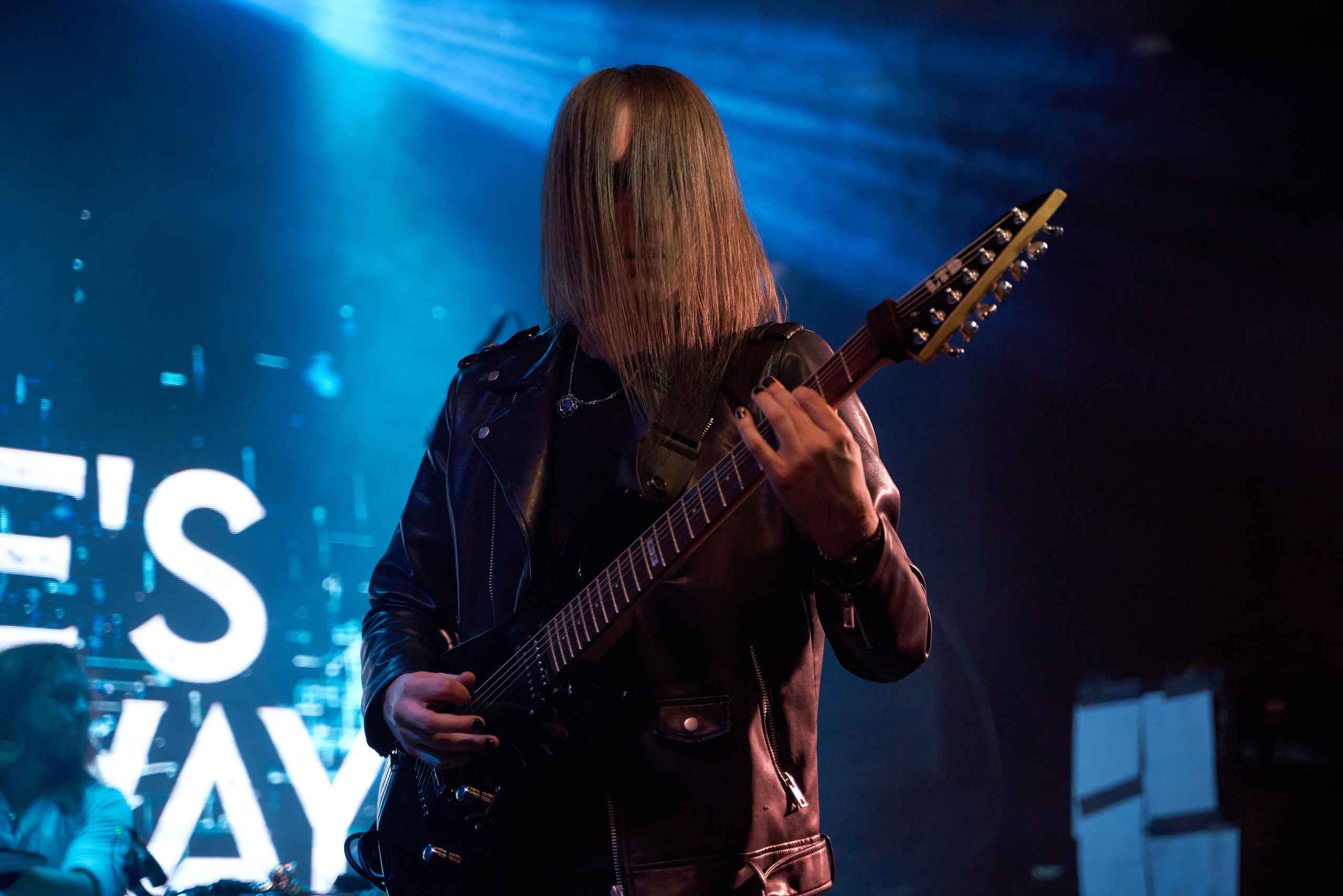 Концерт Mable's Broadway и Multiverse в клубе Pravda. Лена Монахова — портретный и концертный фотограф в Санкт-Петербурге