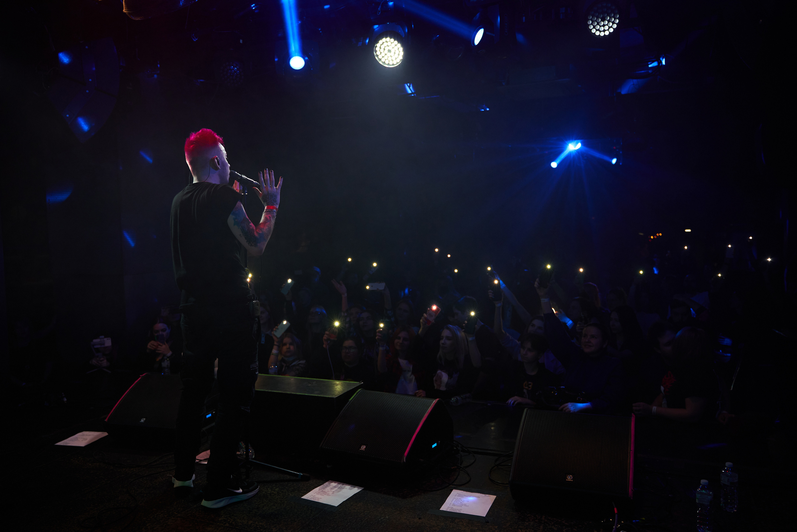 Концерт Mable's Broadway и Multiverse в клубе Pravda. Лена Монахова — портретный и концертный фотограф в Санкт-Петербурге