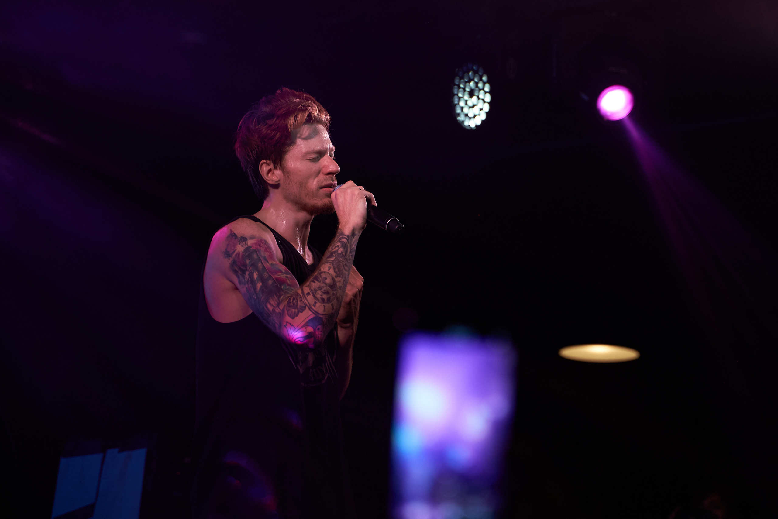 Концерт Mable's Broadway и Multiverse в клубе Pravda. Лена Монахова — портретный и концертный фотограф в Санкт-Петербурге