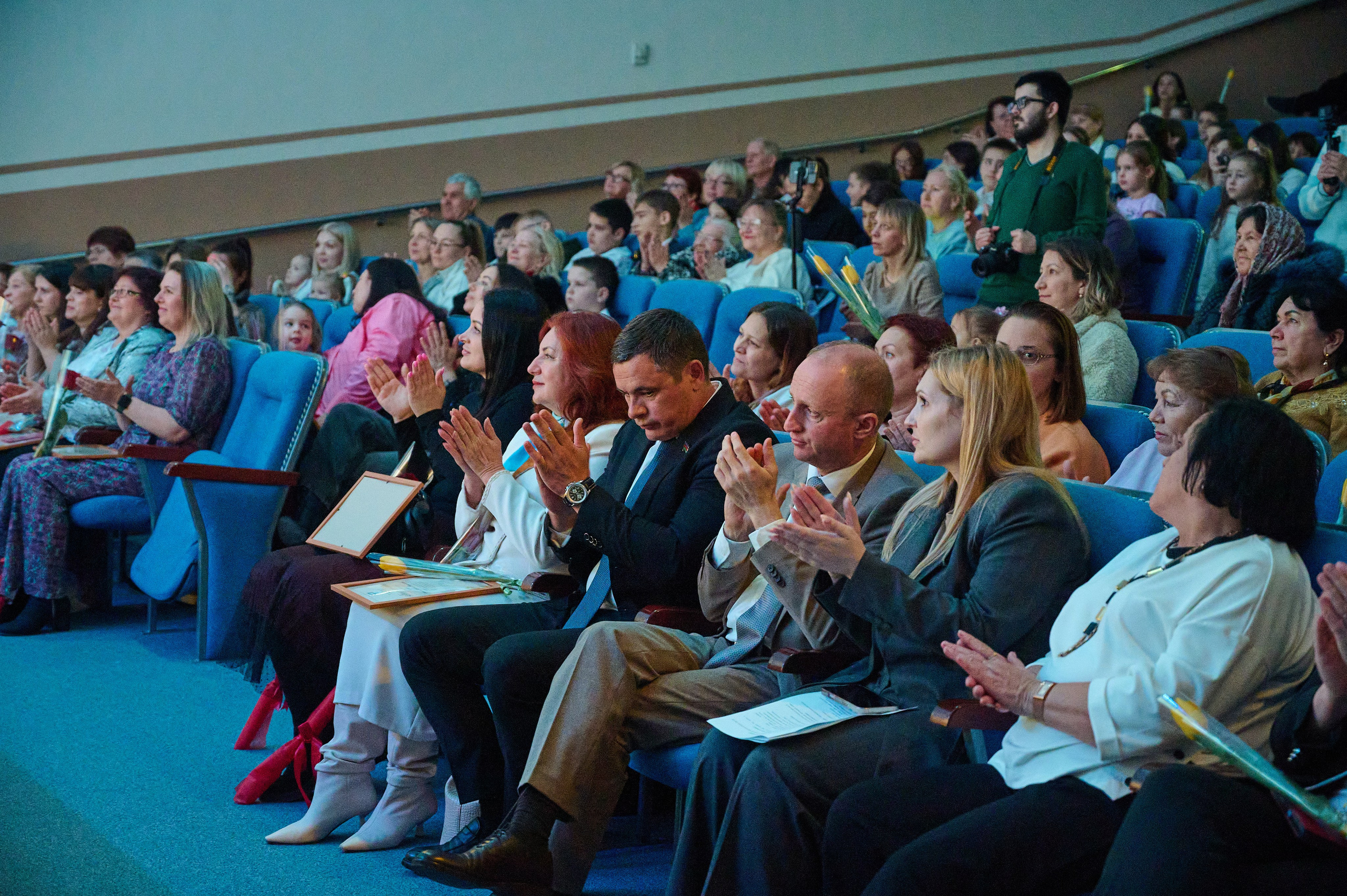 8 марта Марьина роща. Жизнь курорта Кабардинка в фотографиях