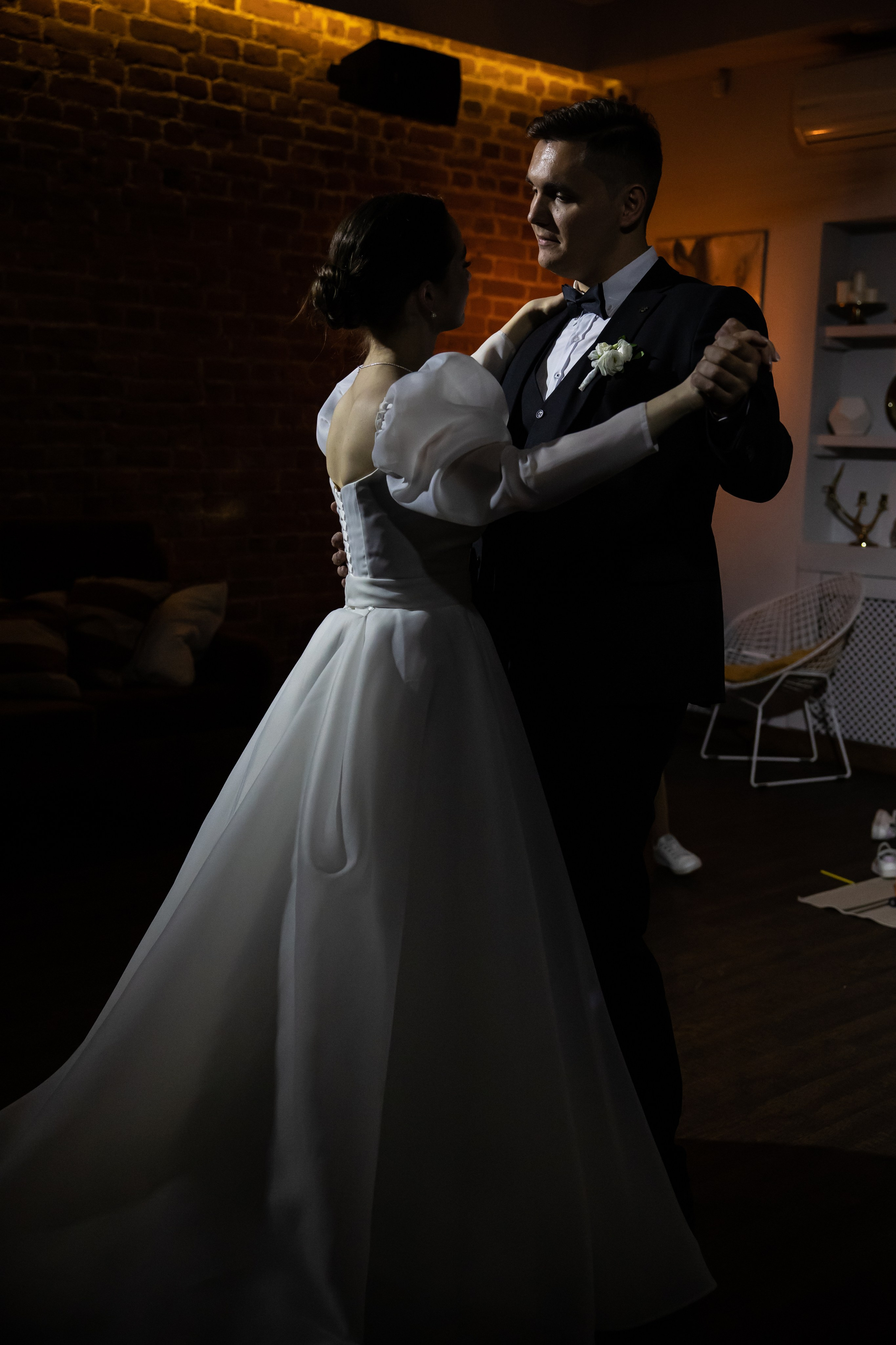 Свадебный фотограф СПб Цена Качество Профессионал Комфорт Радость. ФОТОГРАФ РАДОСТИ Фотосессия в студии СПб. Портретный фотограф — Юрий Торлопов