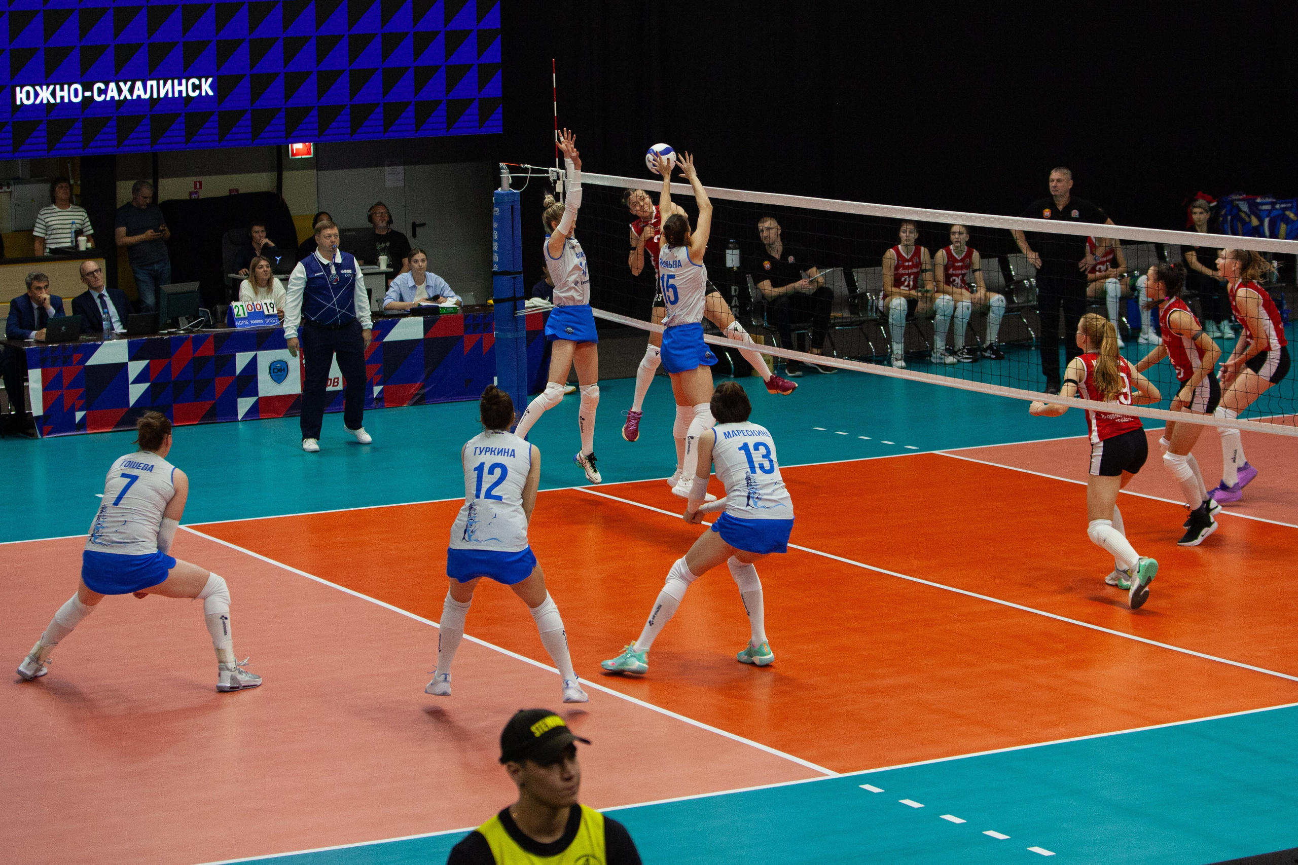 Один день из тура чемпионата России по волейболу. Кутузов Евгений Фотограф в Южно-Сахалинске