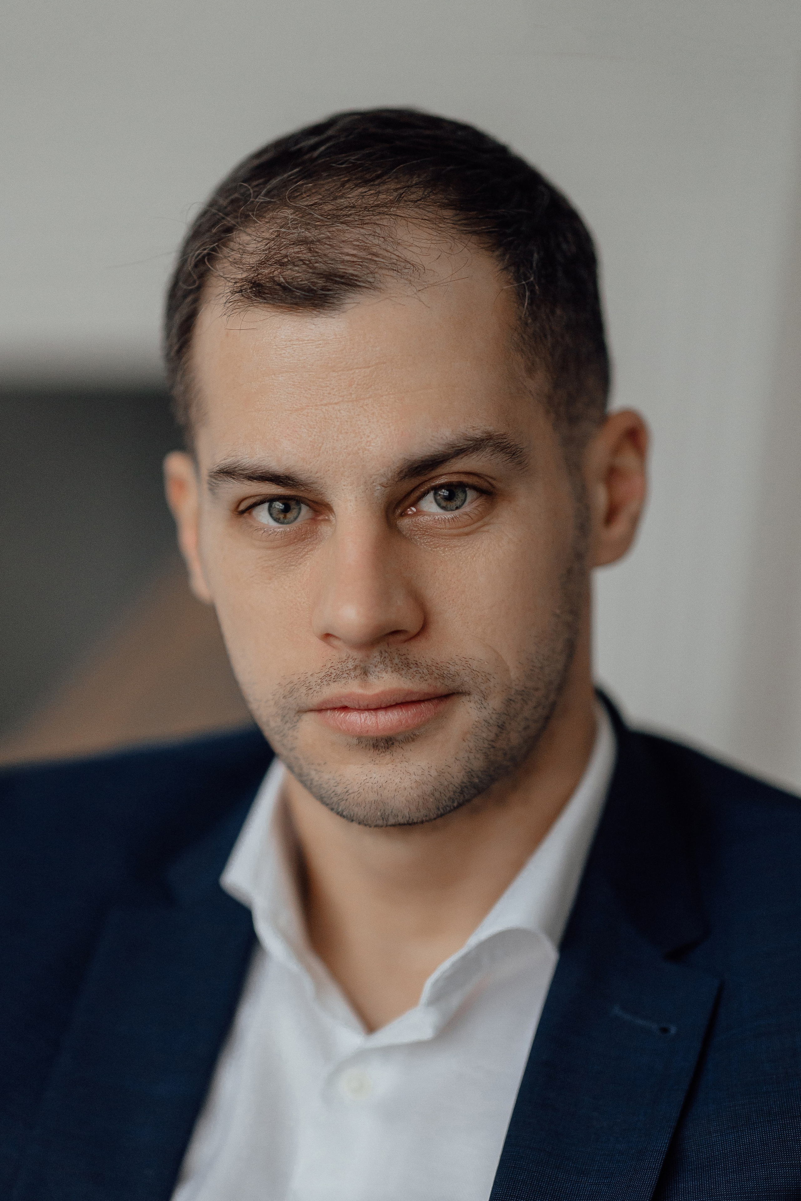 Свадебная фотосессия в студии в Москве. Свадебный фотограф в Москве Дарья Олендарёва