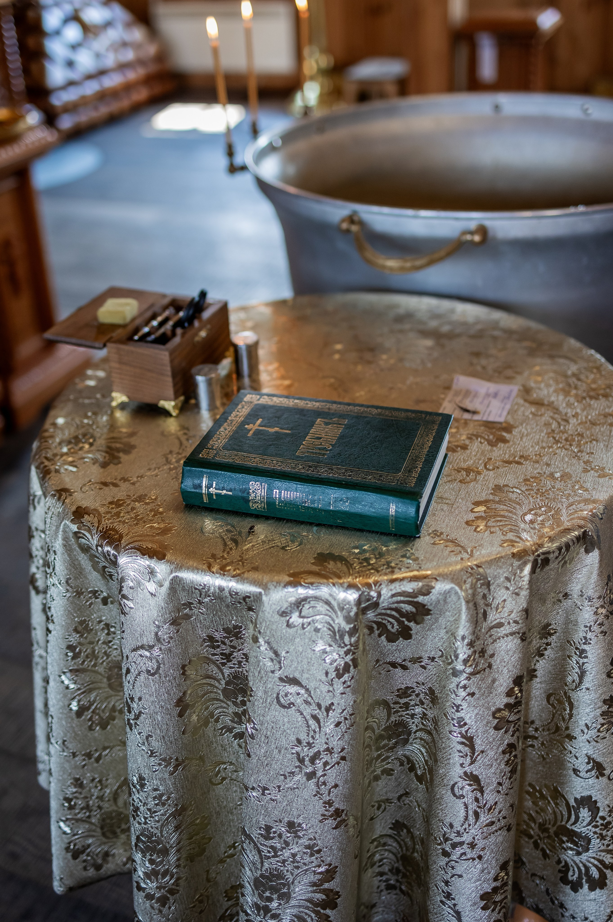 Фотосессия крещения в г. Московский. Фото и видео Москва. Свадебный фотограф, видеограф, фотосессии, видеосъемка