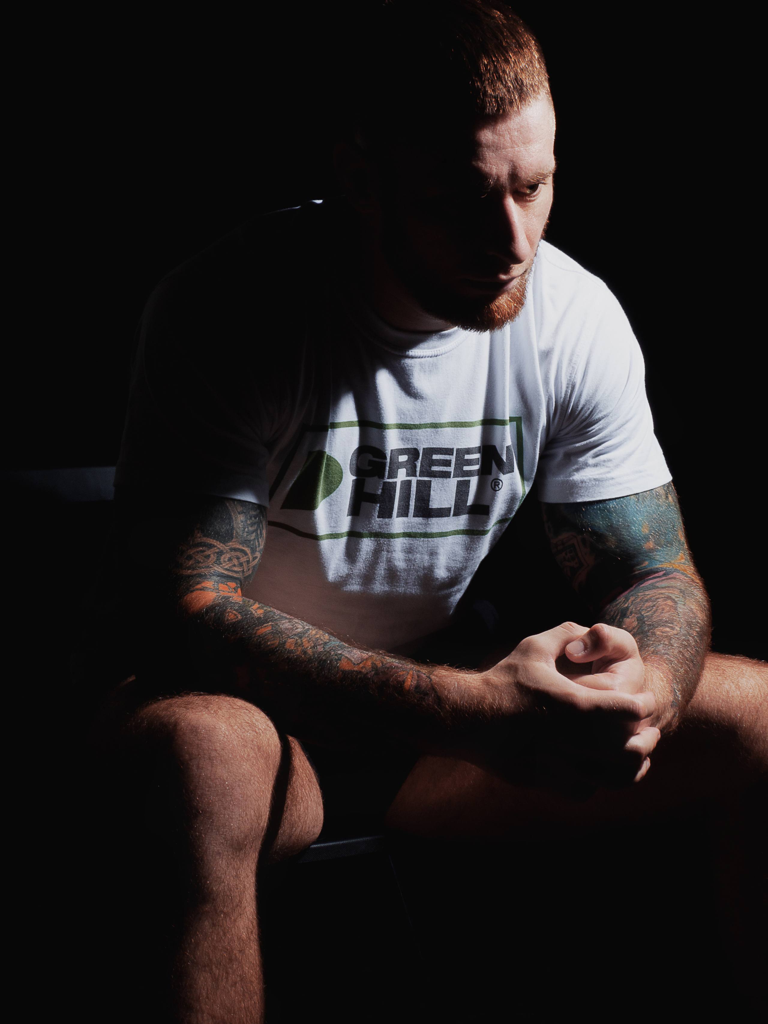 ИВАН. Меня зовут ОЛЬГА. Я ПЕРСОНАЛЬНЫЙ ФОТОГРАФ, МОСКВА