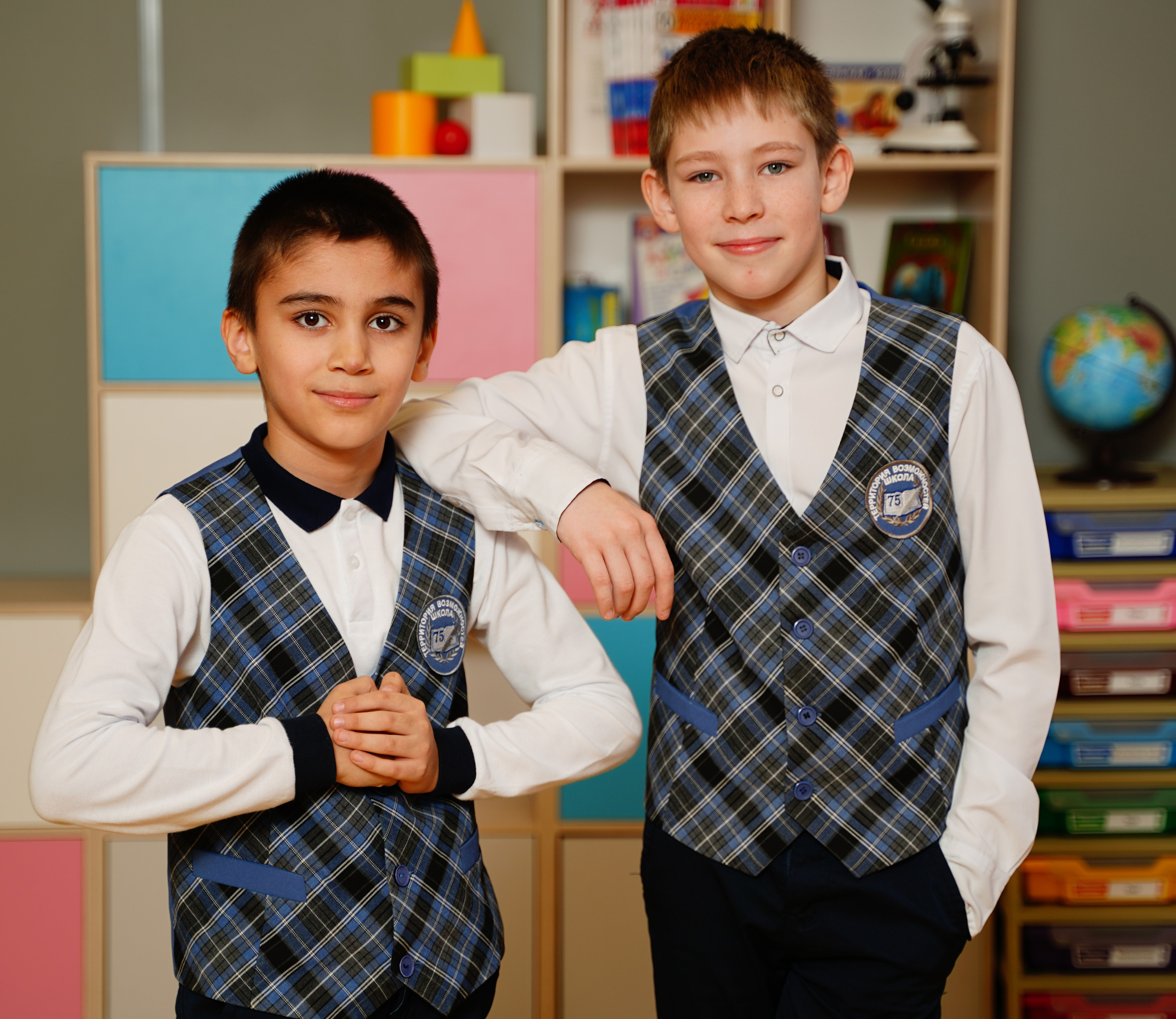 MEMENTO.Выпускные альбомы, школьные, юбилейные и другие книги. Ростов-на-Дону