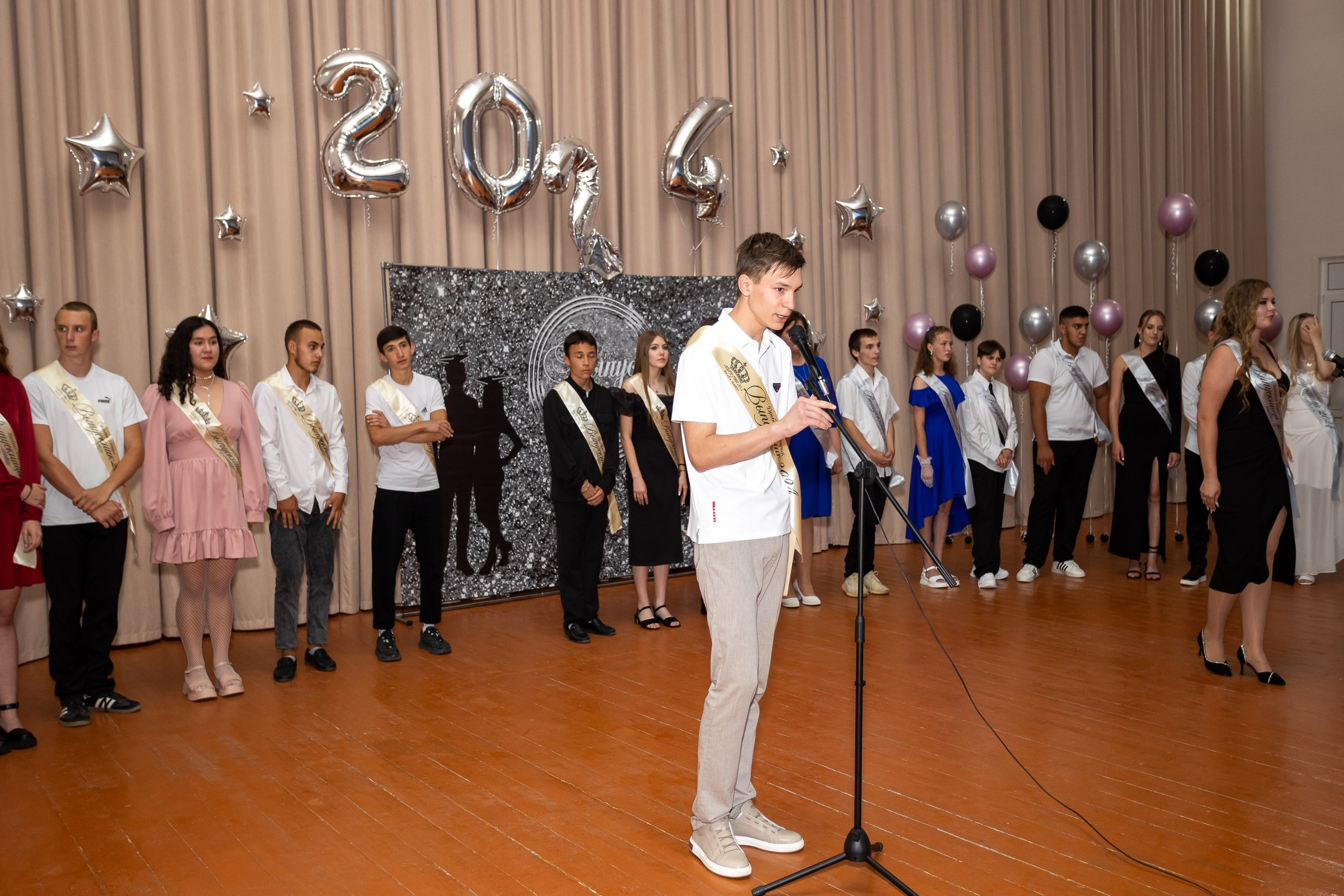 Вручение аттестата 2024 г. Выпускные альбомы Майкоп, Краснодар Елена Золотарева