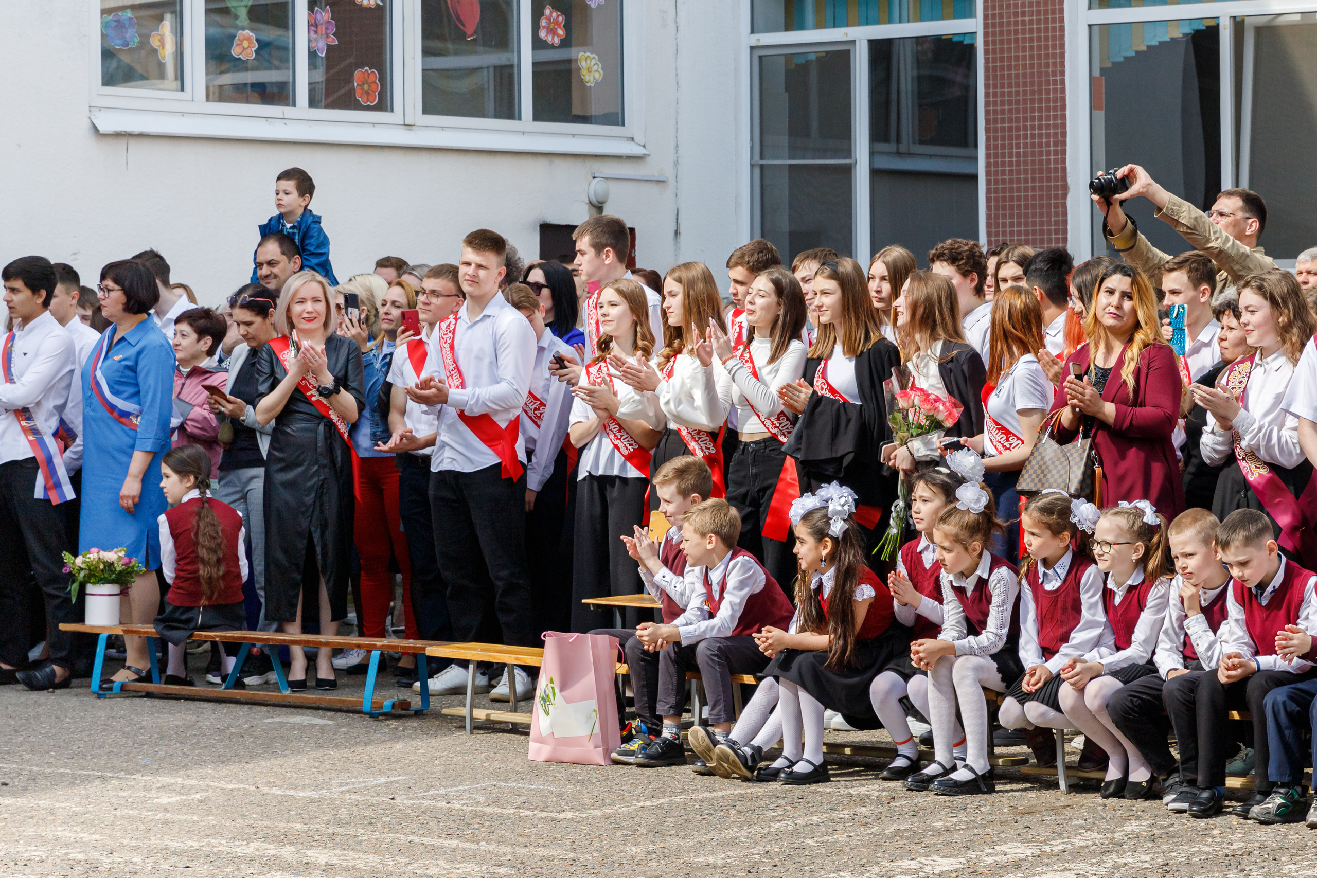 «Последний звонок» (СОШ № 37, г. Краснодар). Марина Ушакова. Фотограф. Выпускные альбомы. г. Краснодар