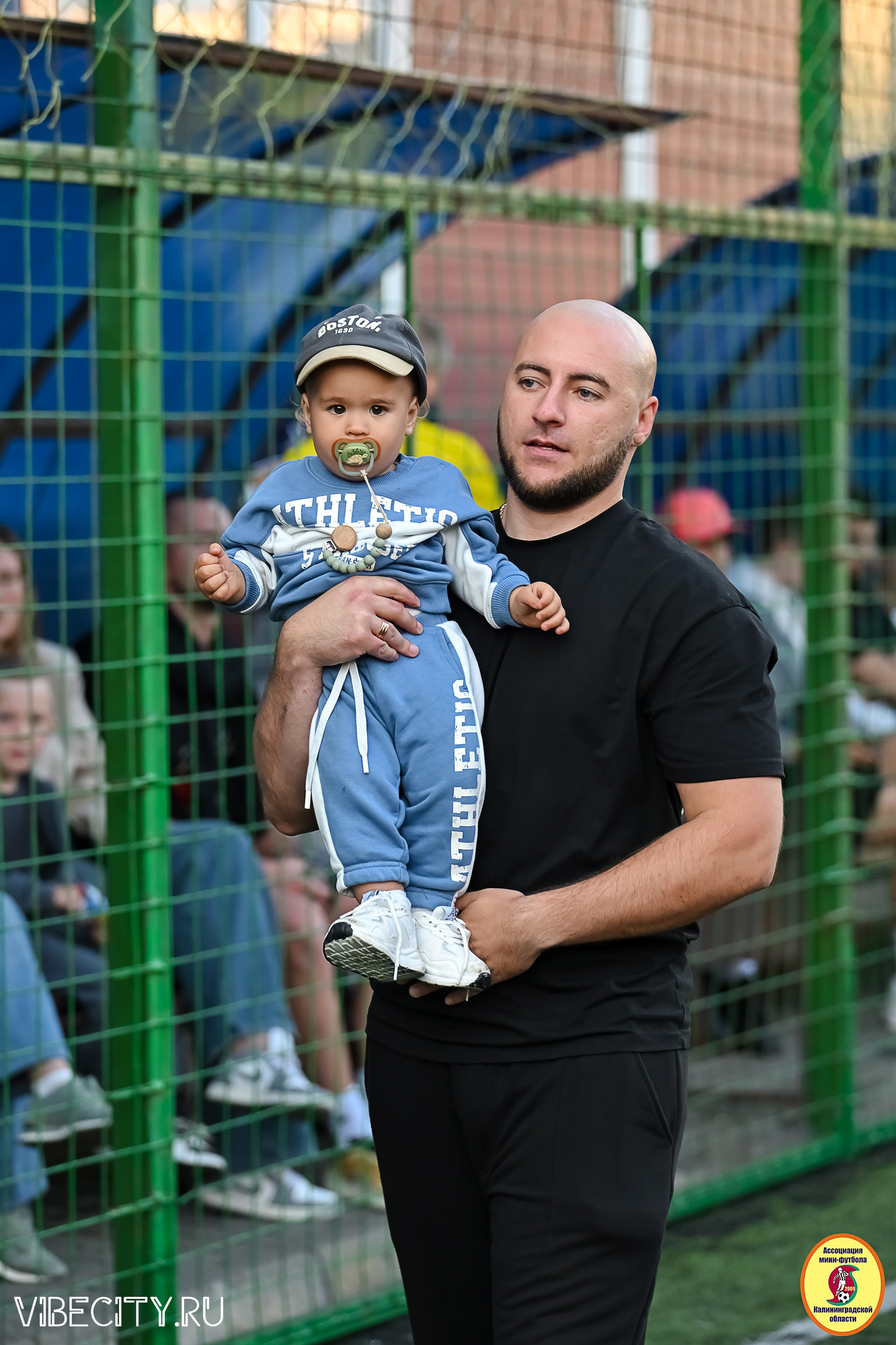 ИГРЫ МИНИ-ФУТБОЛЬНОЙ И КОРПОРАТИВНОЙ ЛИГИ. VIBECITY.RU Вайб Сити Ру Фоторепортажи Фотоотчеты Калининград