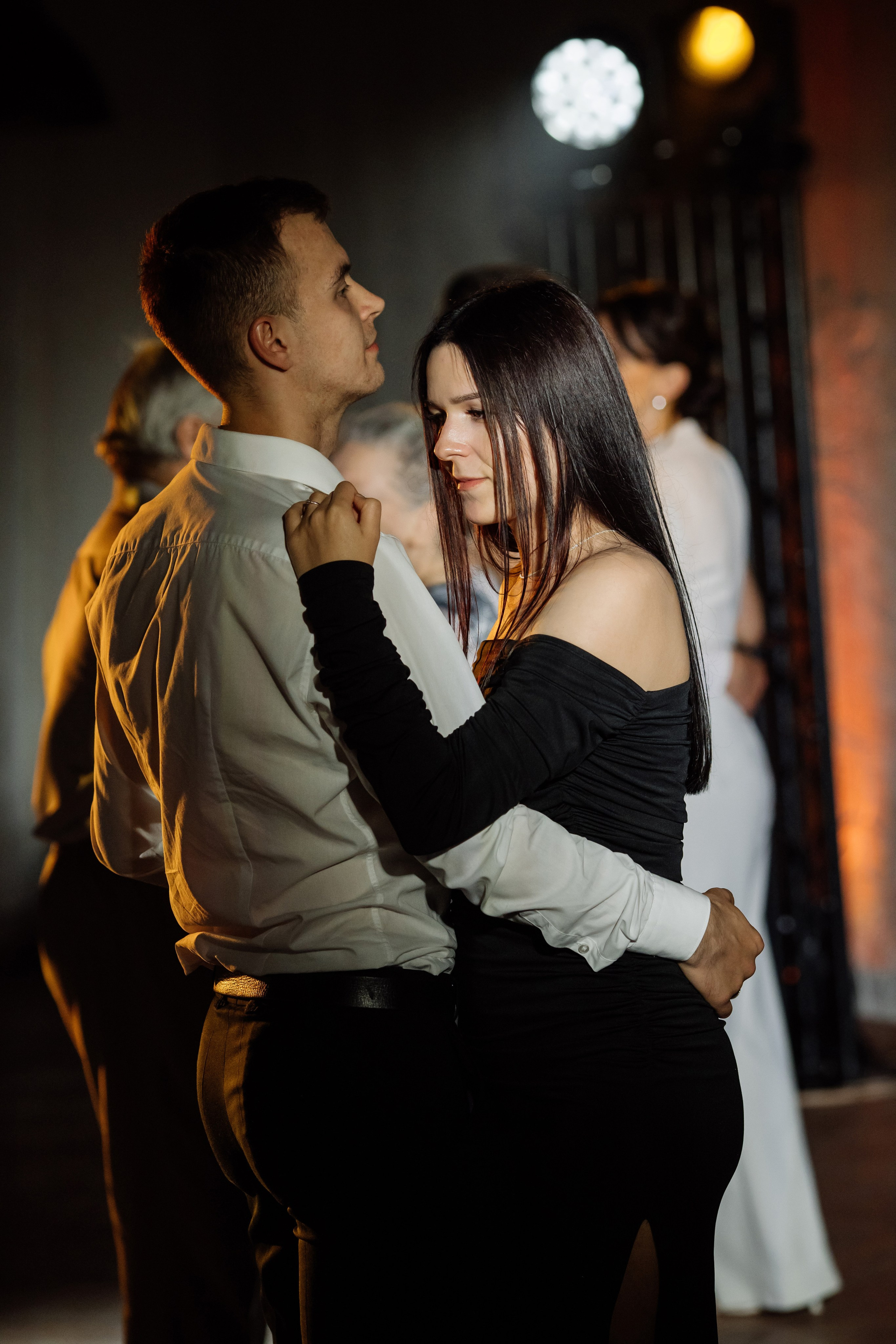 Свадебная фотосессия пары в Агроусадьбе Дачка бай