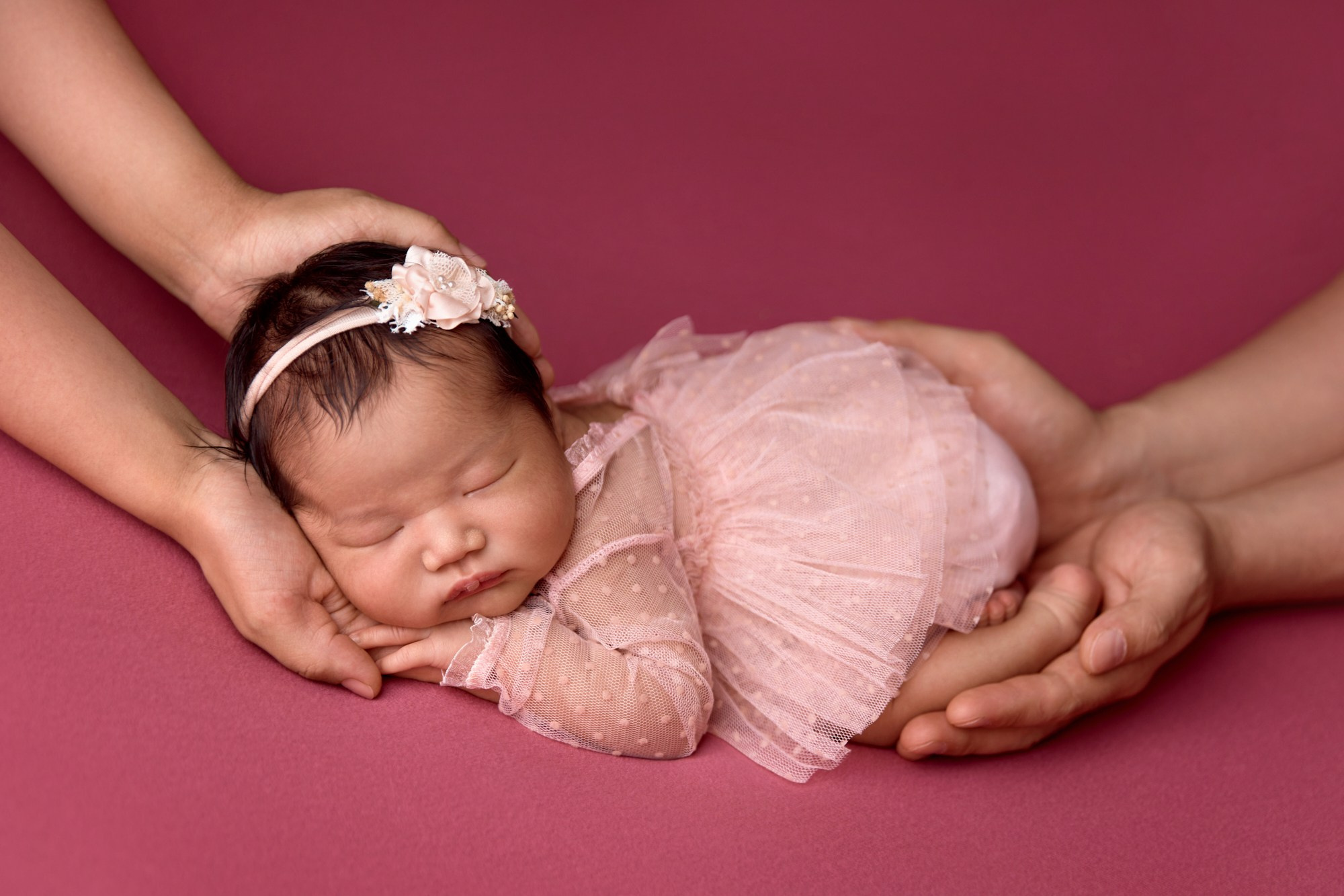 Профессиональный фотограф новорождённых в Москве Елена Сатюкова