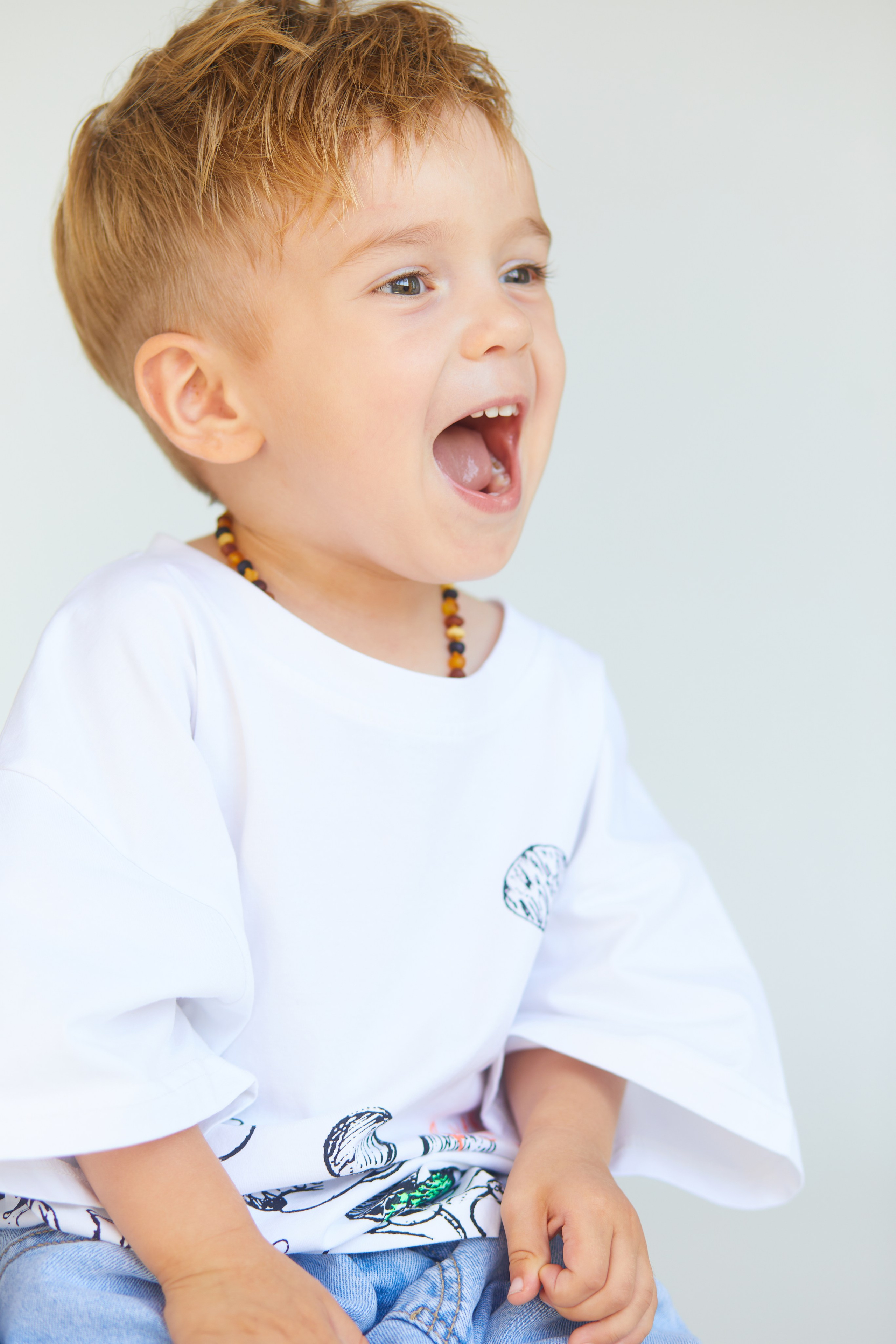 Модель для предметной съемки мальчик Радэль Казань| Sale Easy