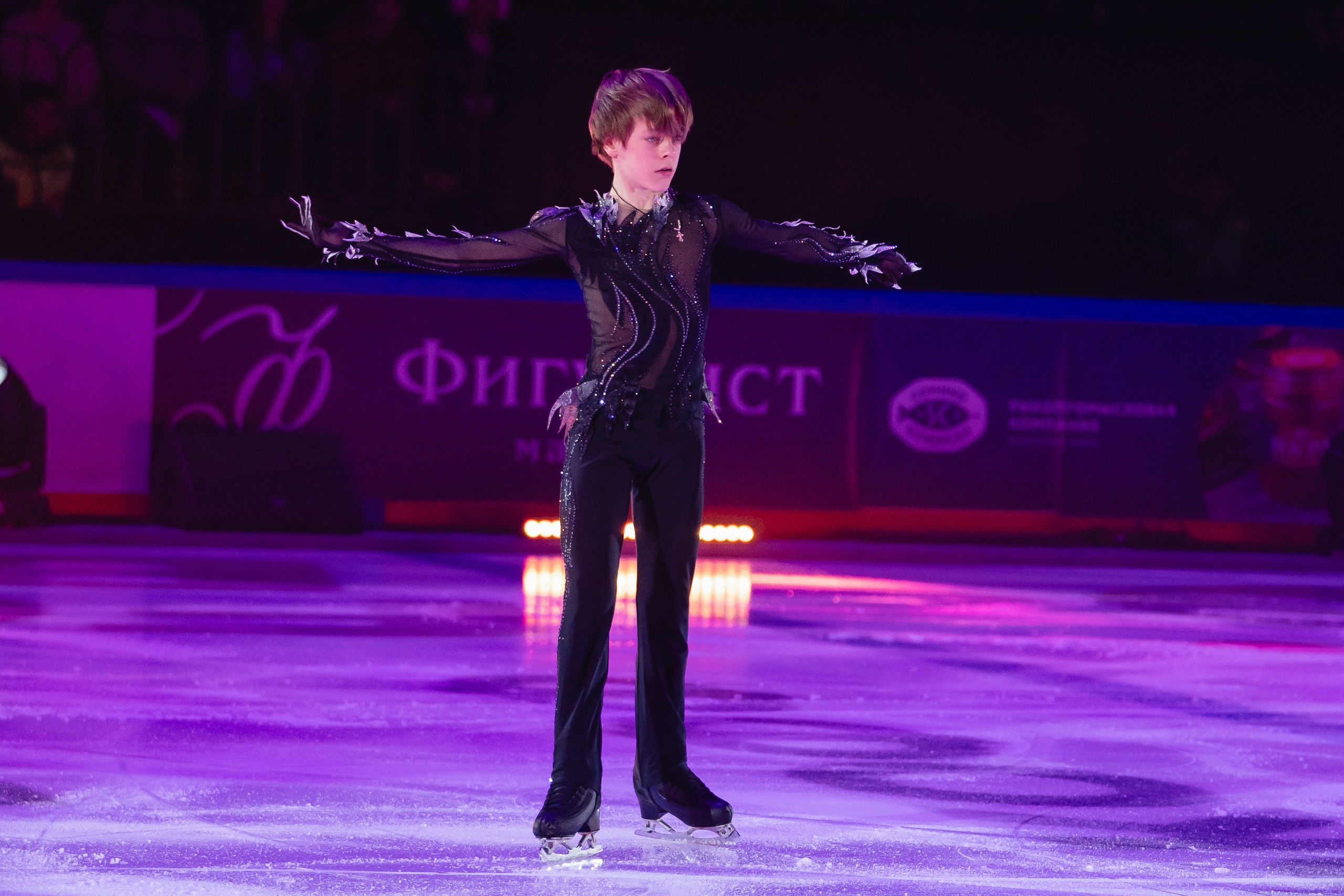Шоу «Чемпионы на льду» в Новосибирске. Воробьева Ксения — Спортивный и танцевальный фотограф Новосибирск