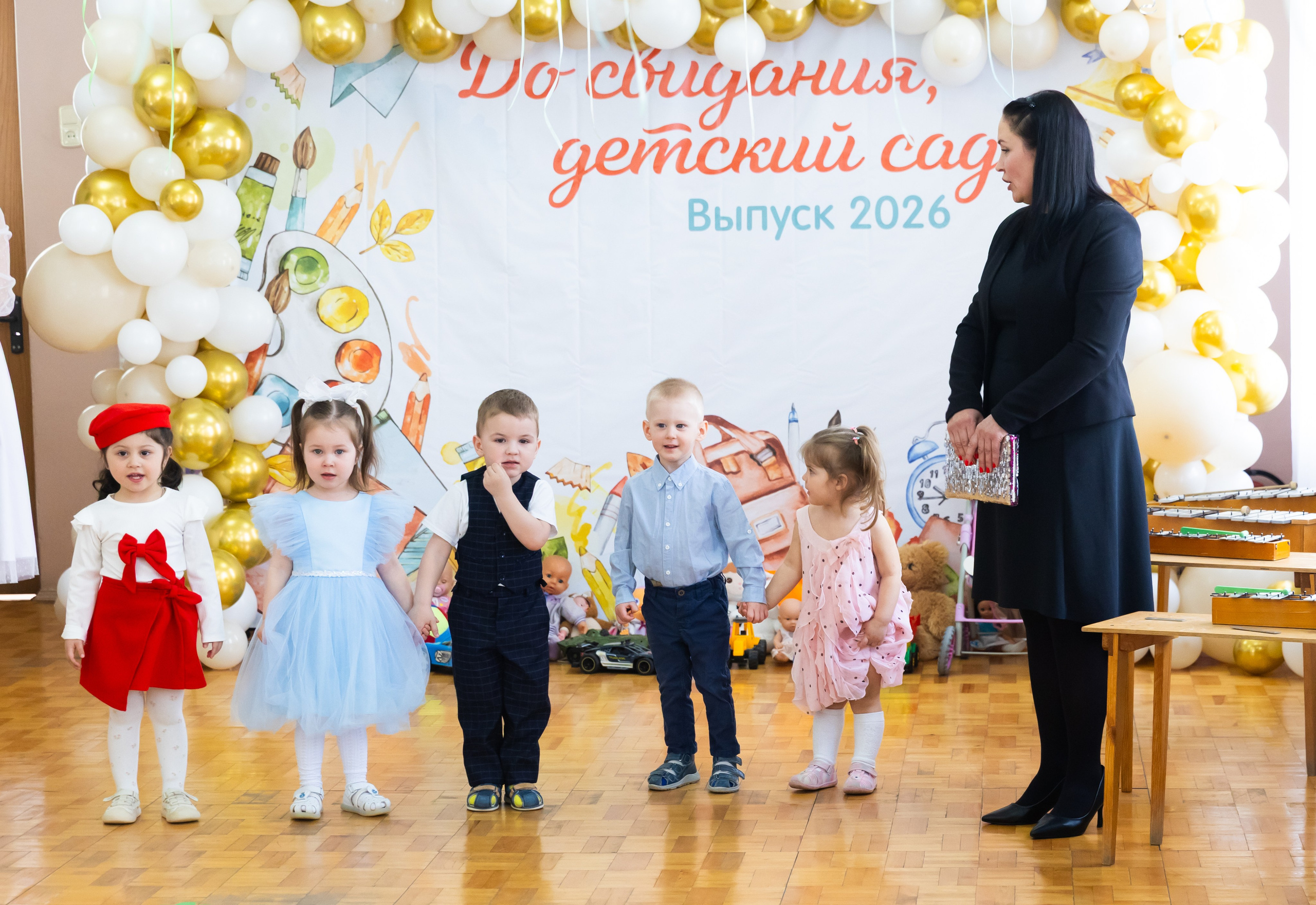 Репортаж с детского праздника. ВЫПУСКНЫЕ АЛЬБОМЫ для детского сада и школы Санкт-Петербург и Лен. область