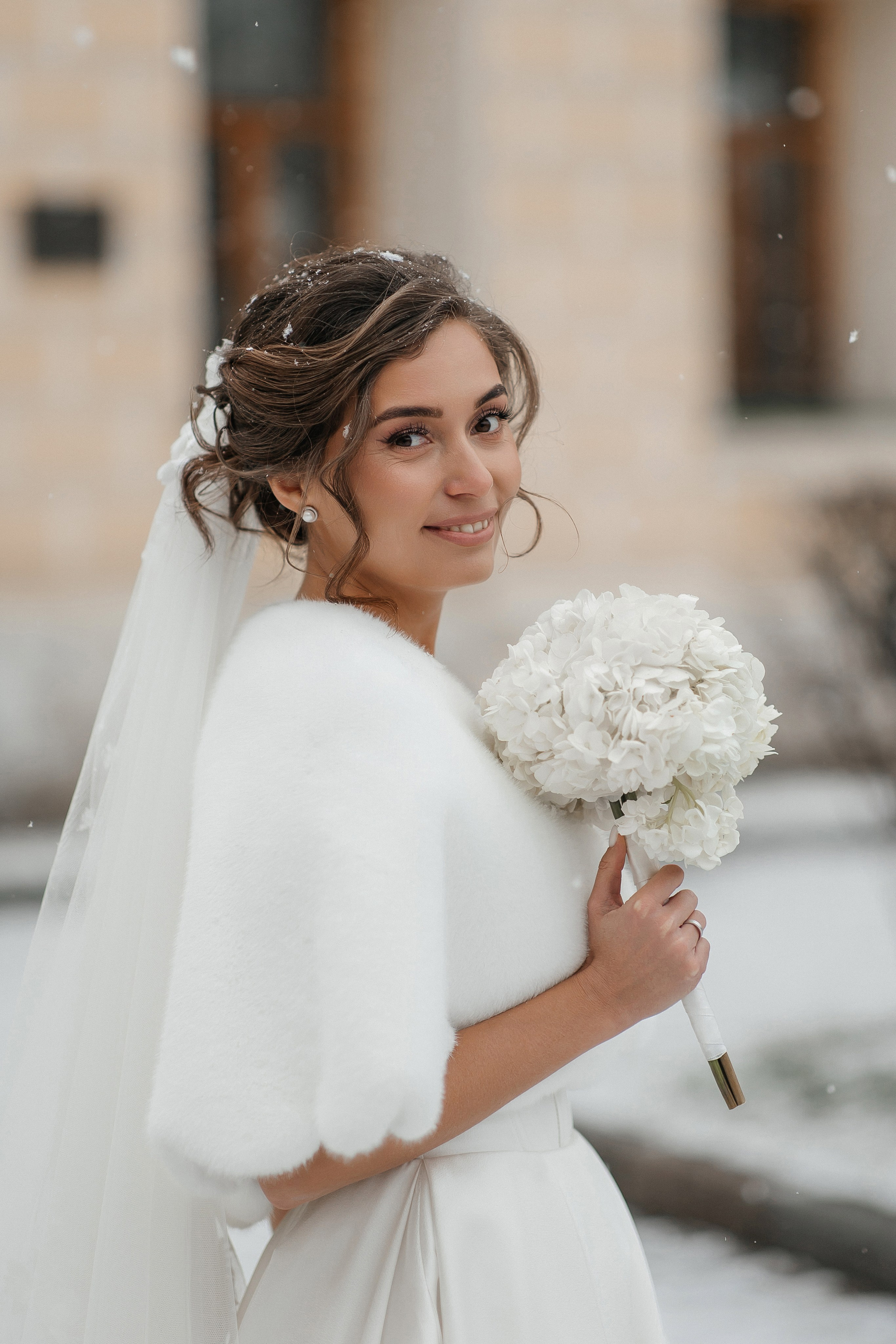 Свадебная фотосессия в Библиотеке-читальне имени А. С. Пушкина