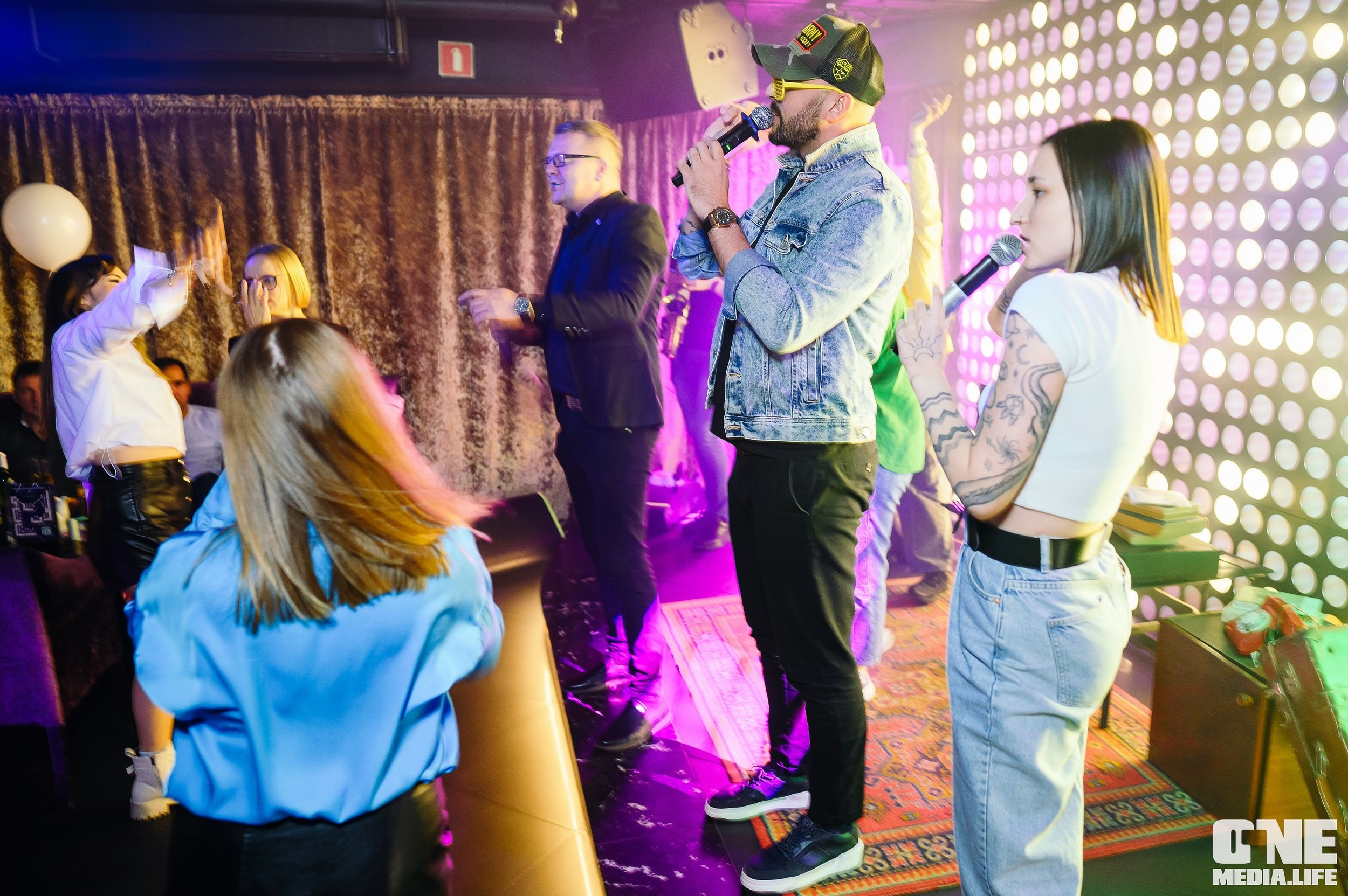 Фоторепортаж из караоке-клубе Эйфория. One Media Life: фоторепортажи, фотоотчеты с мероприятий и заведений