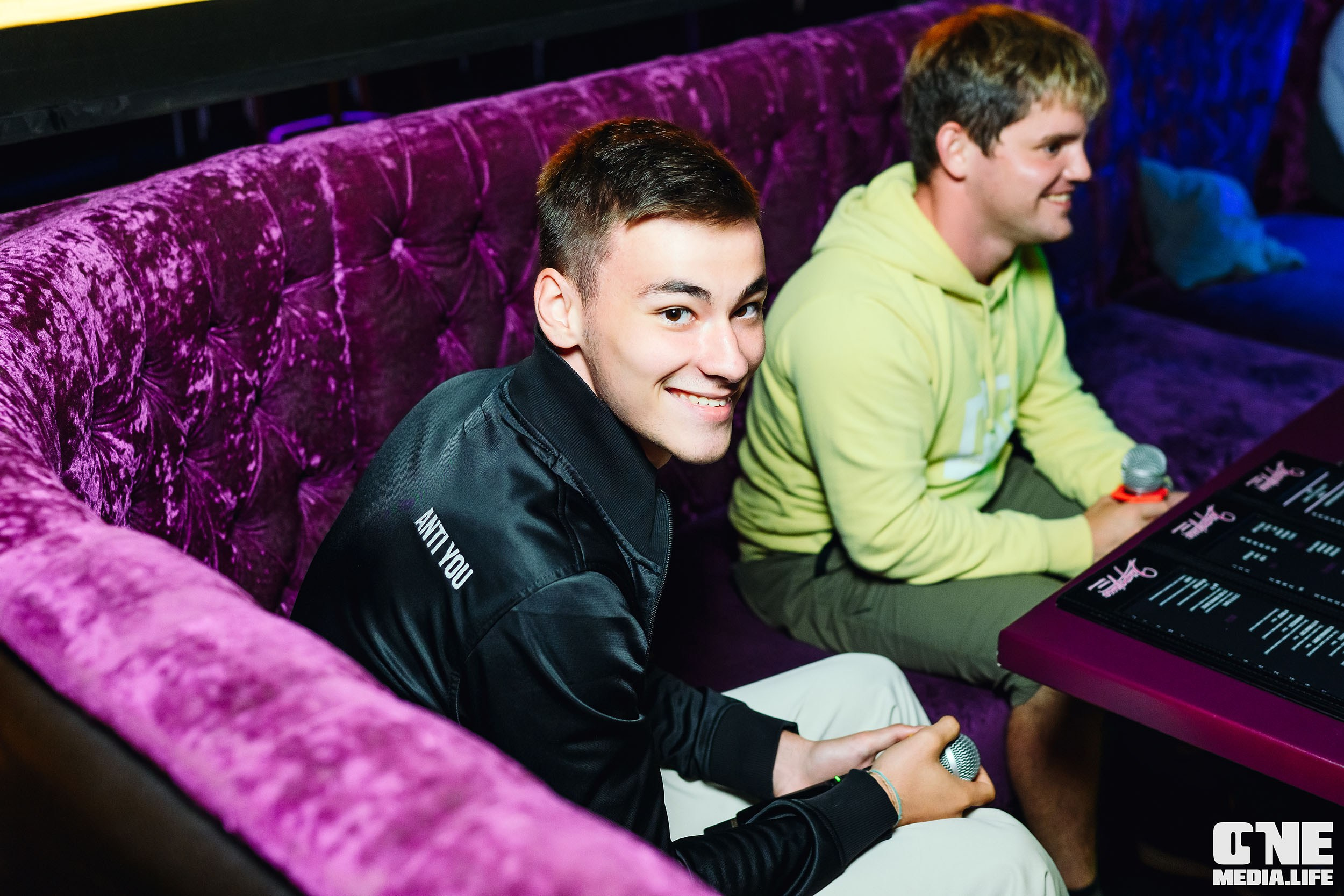 Фоторепортаж из караоке-клуба Эйфория. One Media Life: фоторепортажи, фотоотчеты с мероприятий и заведений