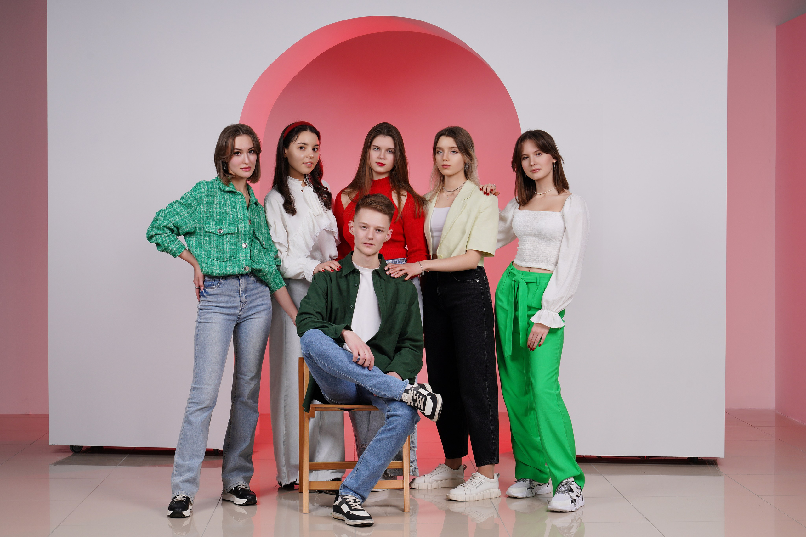 Школьная студия 9,11 класс. Фотограф Герман