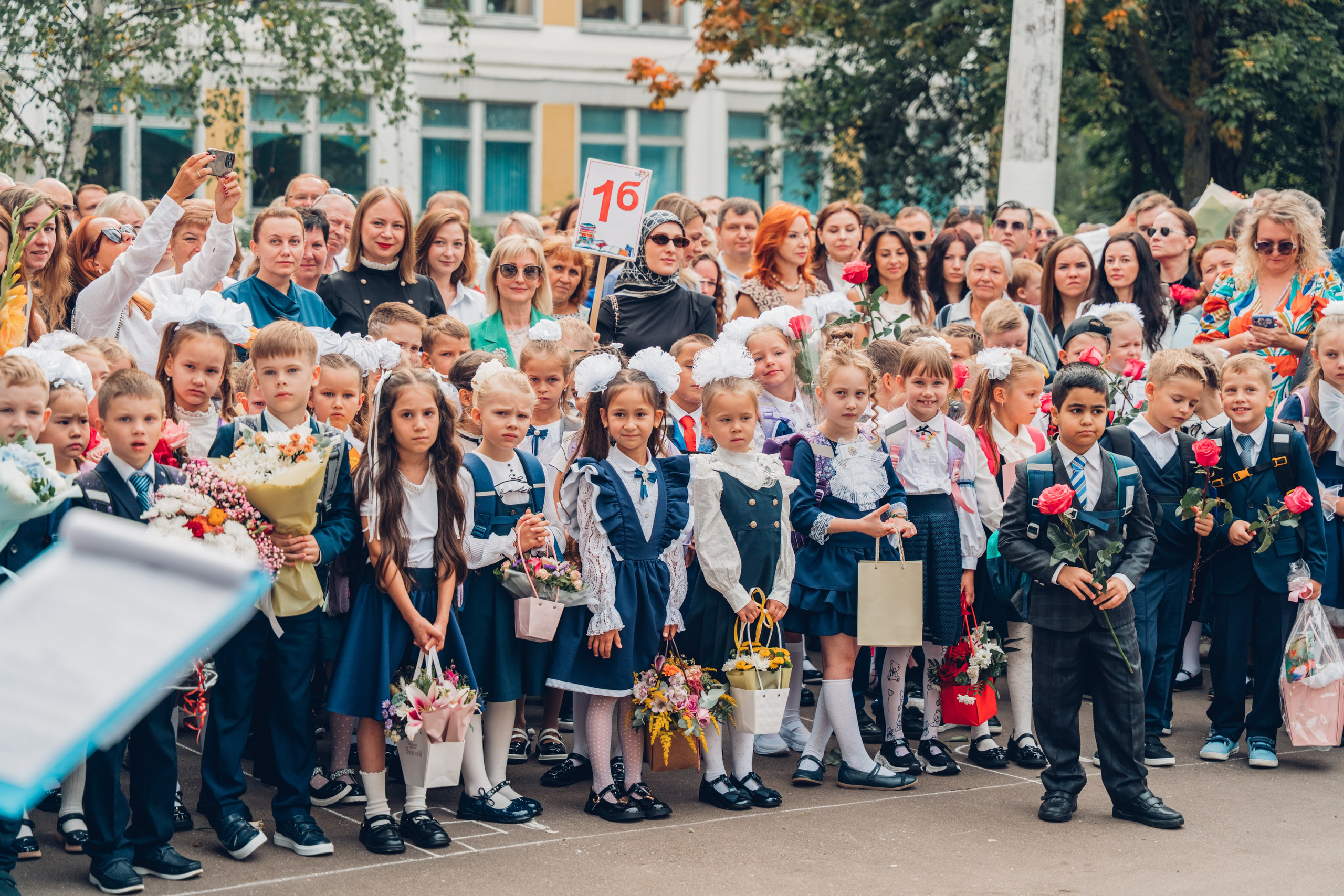 Линейка. Профессиональный детский и семейный фотограф в Москве Диля Грошева