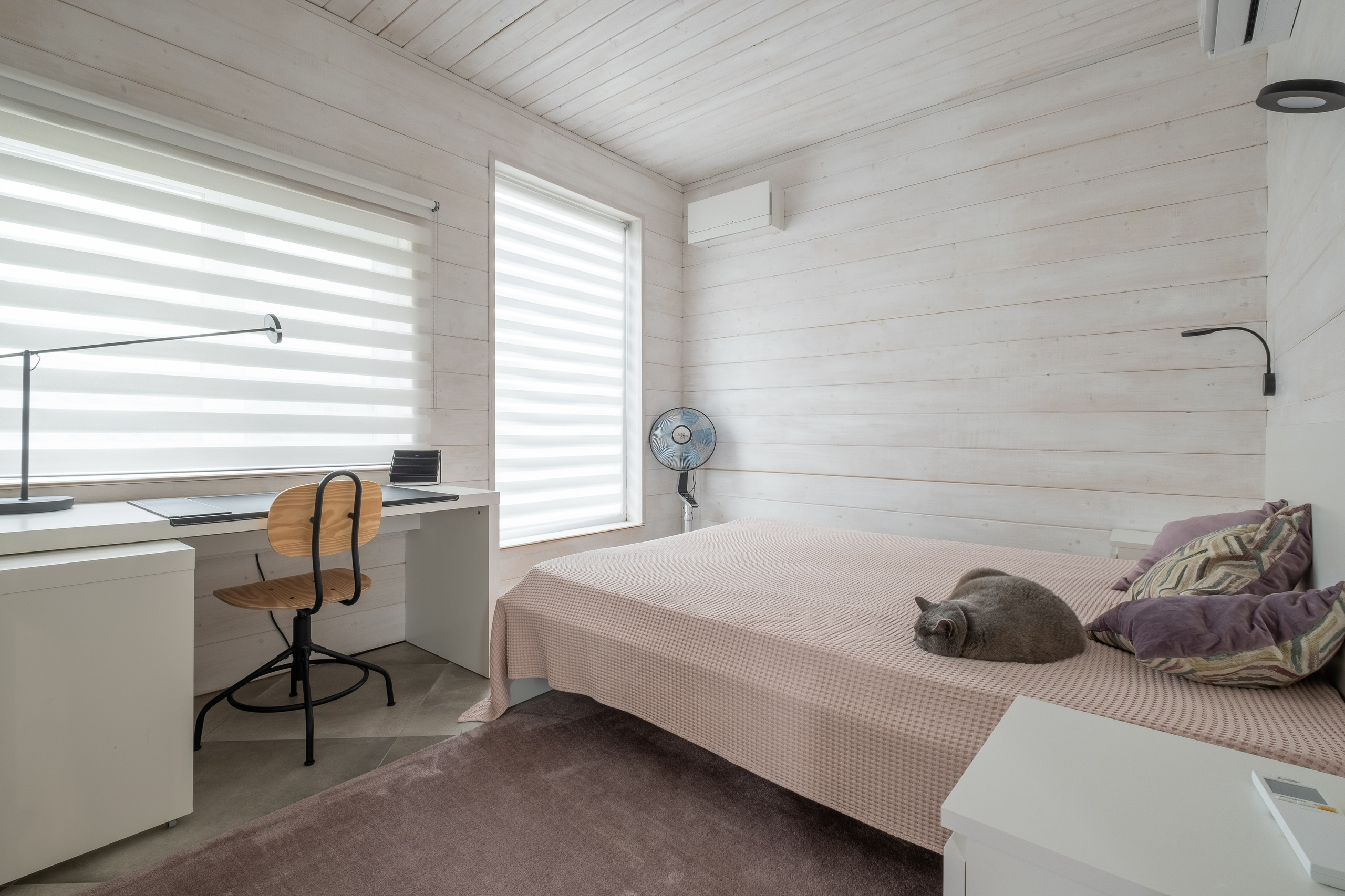 Интерьерные кадры различных объектов: от небольших квартир до баз отдыха. Интерьерный фотограф в Санкт-Петербурге Михаил Азаров. Печать и продажа фотографий