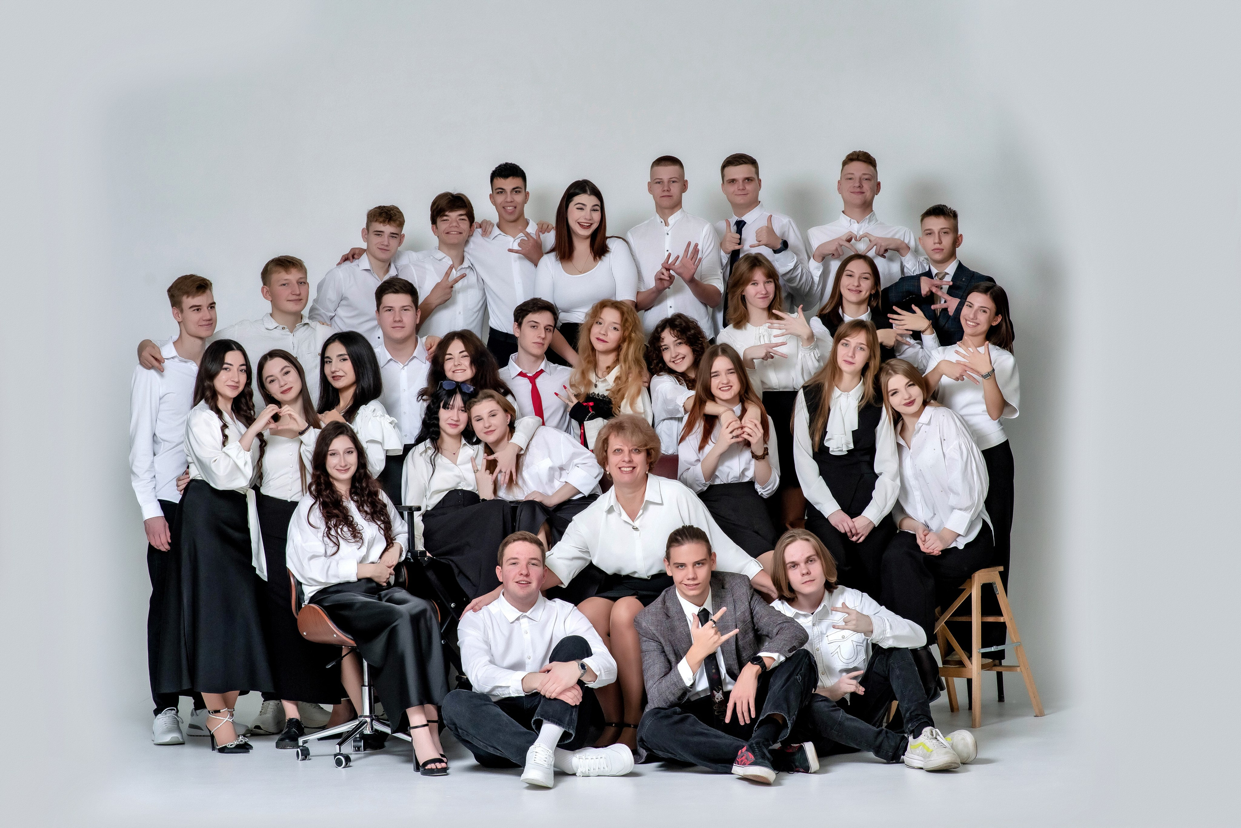 Выпускные (школьные) альбомы (книги) в Ростове-на-Дону. Современные Выпускные Альбомы в Ростове-на-Дону